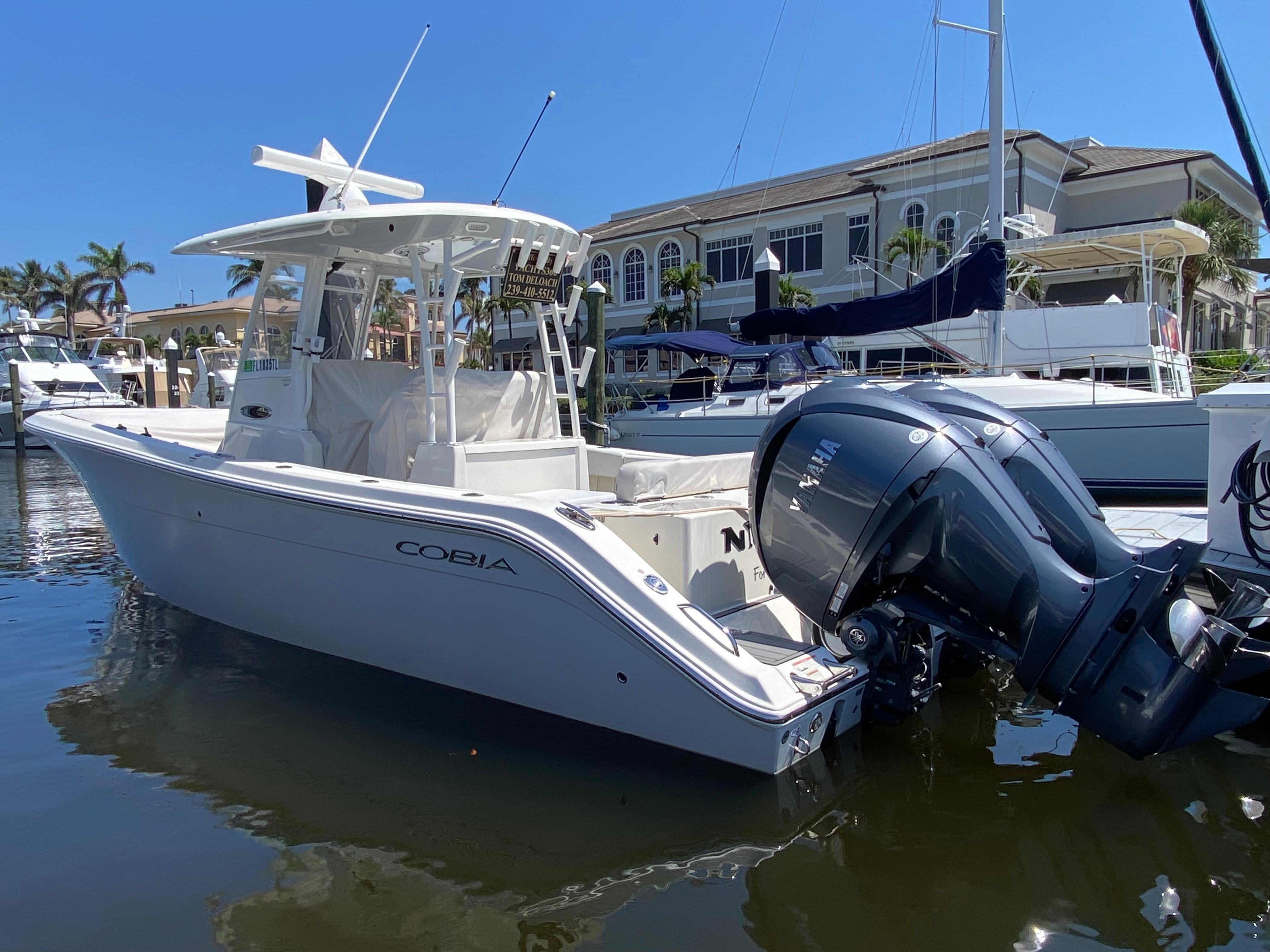 2022-cobia-301-center-console-power-9743577-20250401124012463-1_XLARGE