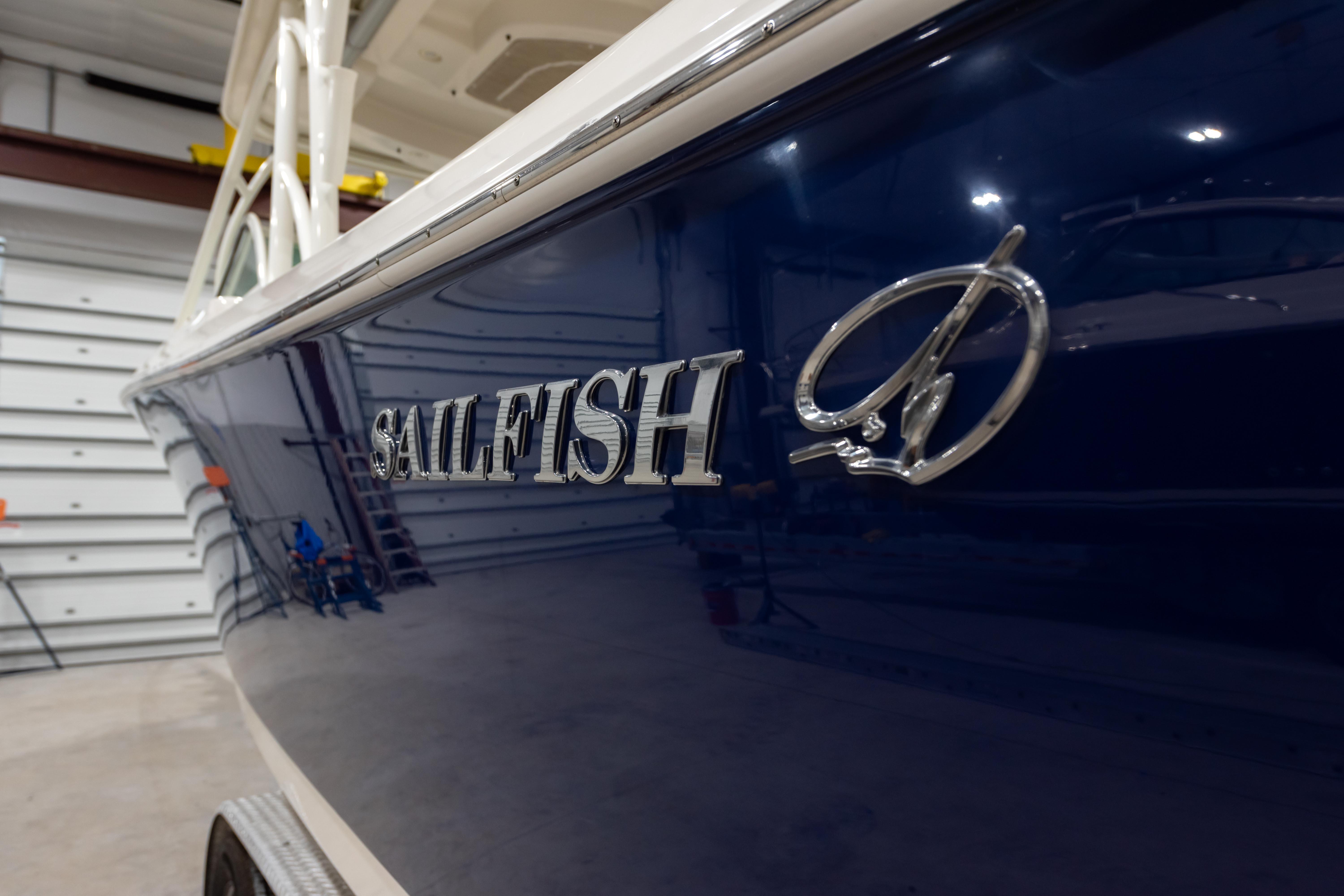 2016 Sailfish 325 DC