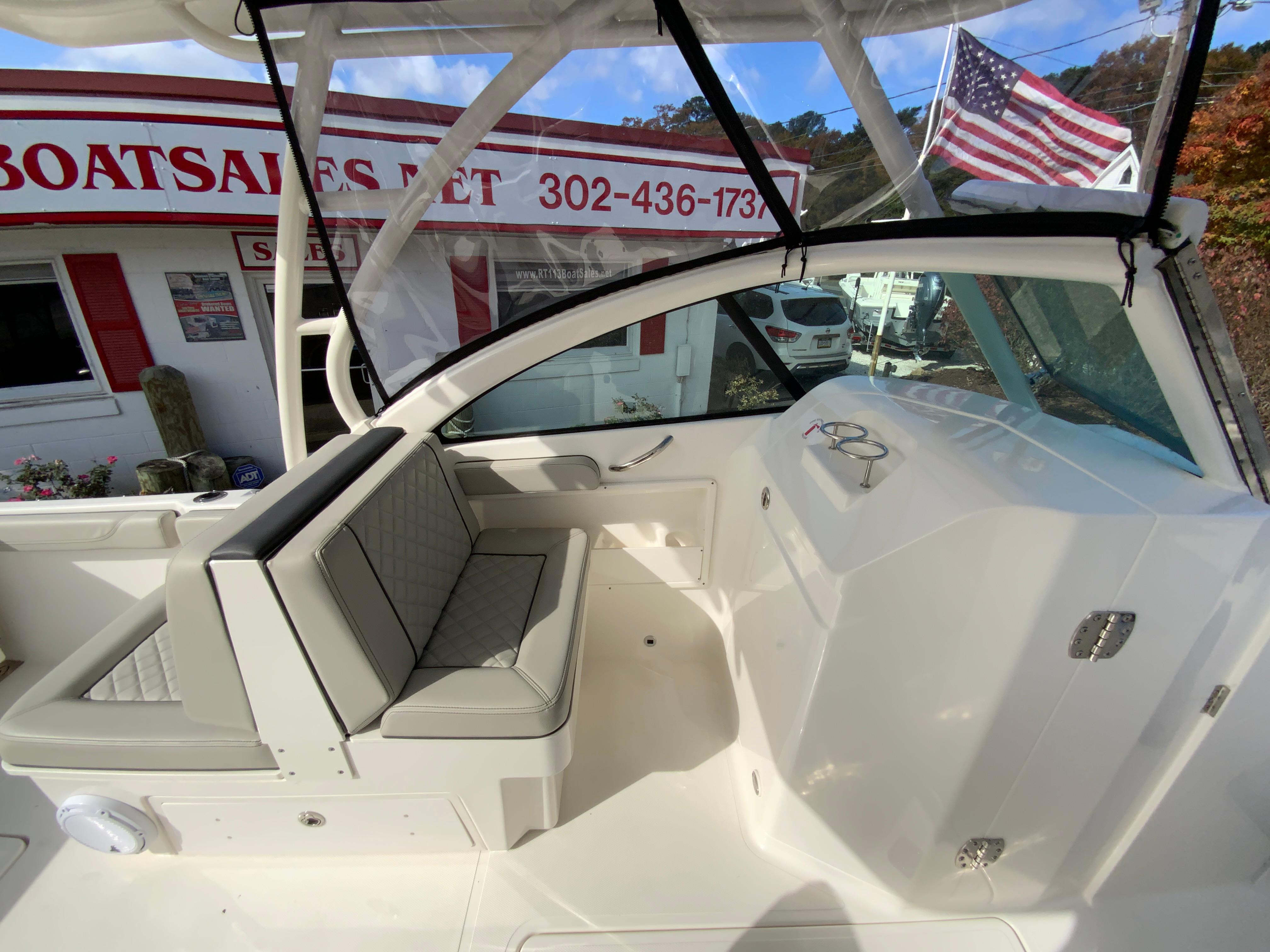 2024 Pursuit DC 246 Dual Console-26