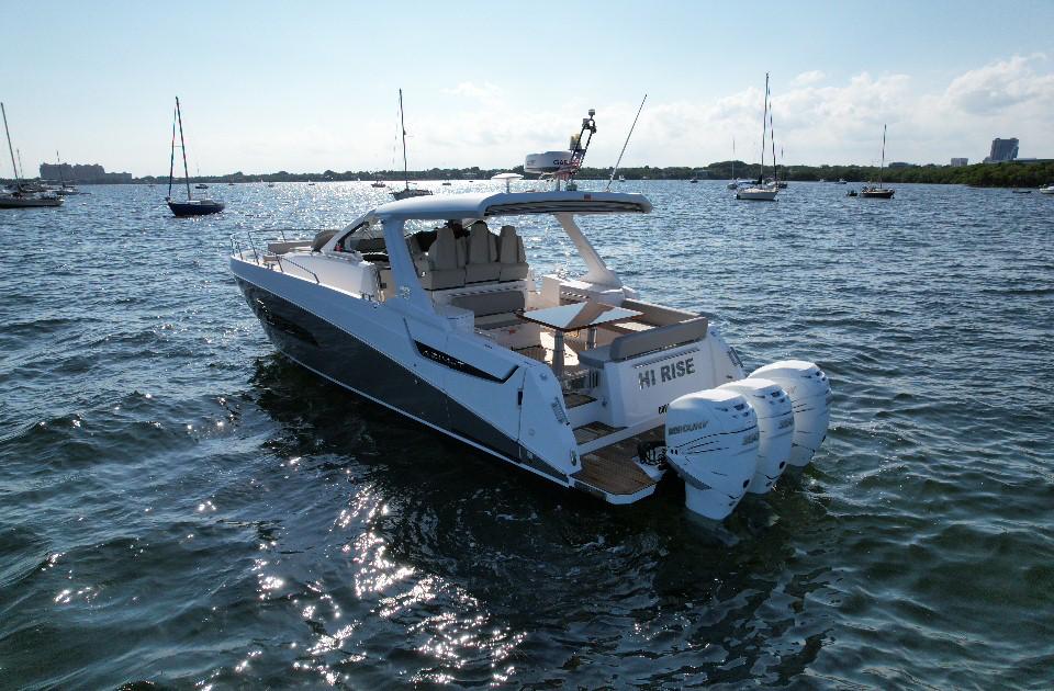 2018 Azimut