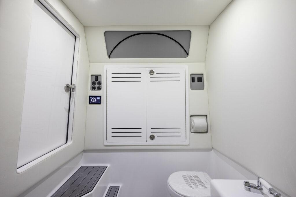 Front Runner-39 CC Custom 2026 -FL-US-2024 Front Runner 39 CC Custom boat bathroom with modern amenities.-9053590 | Thumbnail