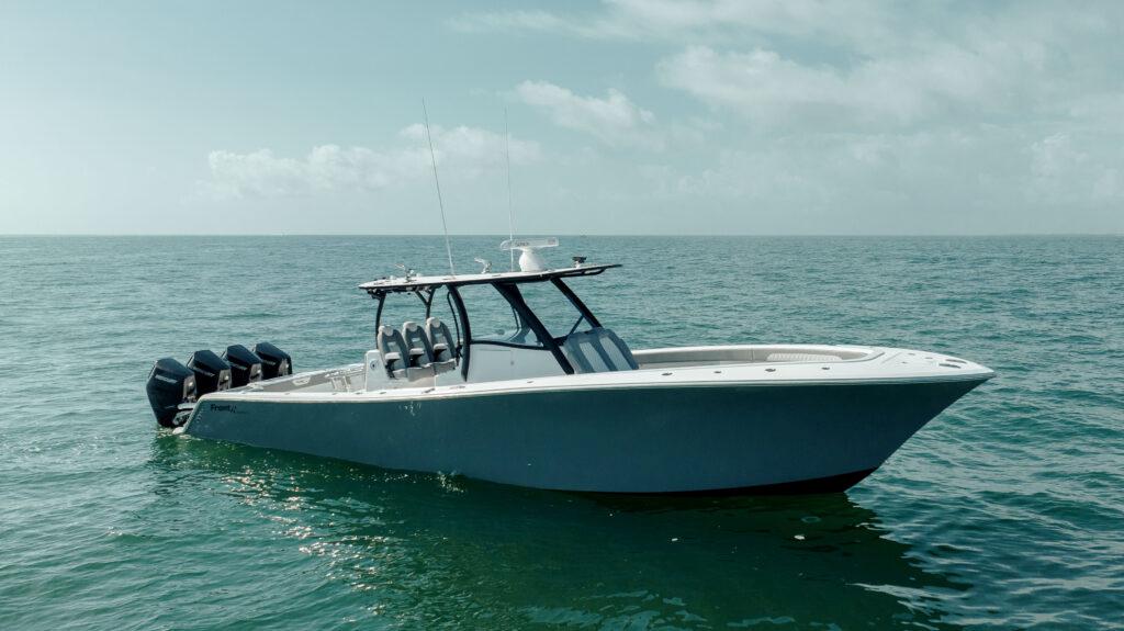 Front Runner-39 CC Custom 2026 -FL-US-2024 Front Runner 39 CC Custom boat on open water.-9053590 | Thumbnail