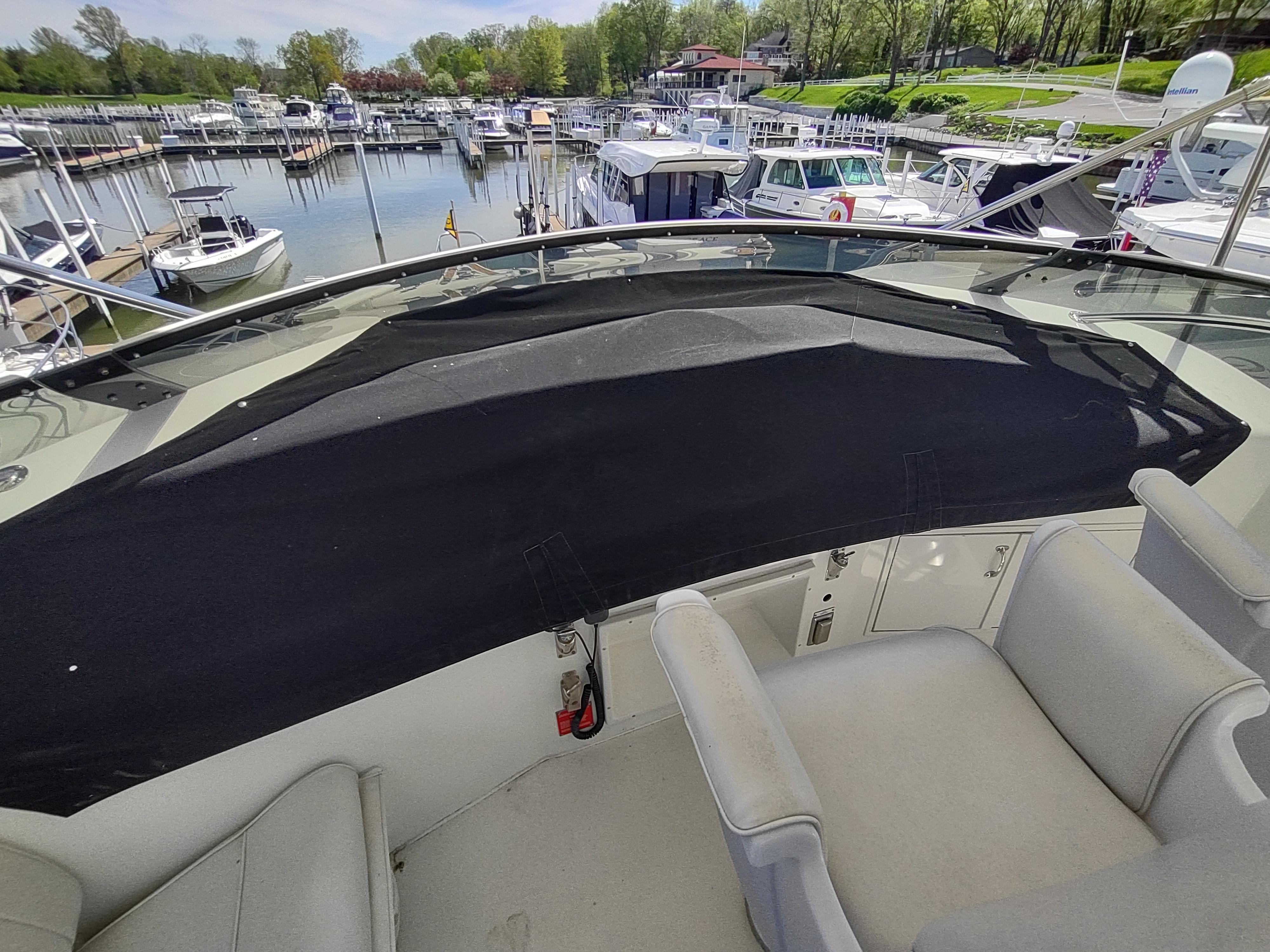 Hatteras-52 Cockpit Motor Yacht 1995 -OH-US-9363591 | Thumbnail