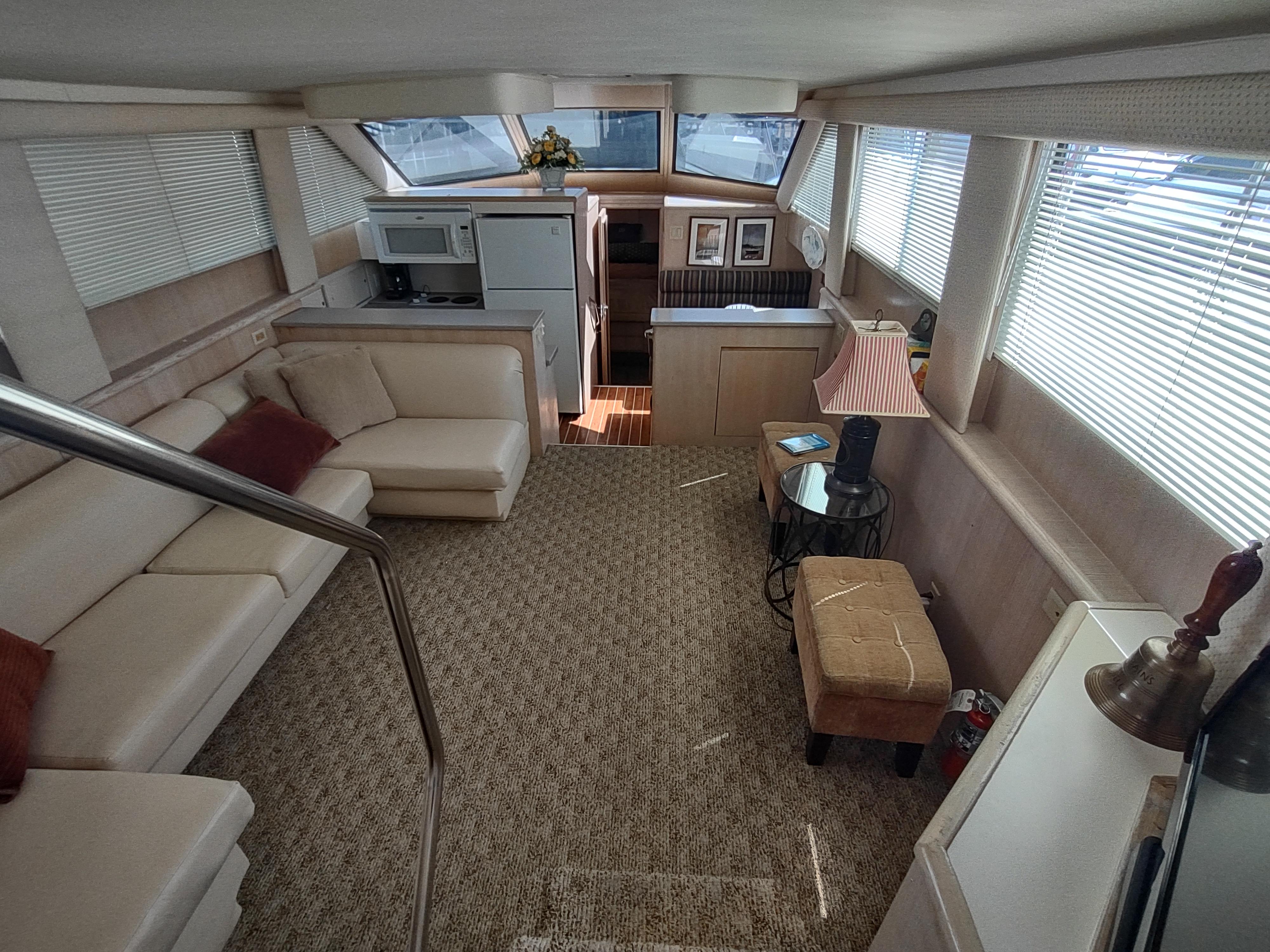 Hatteras-52 Cockpit Motor Yacht 1995 -OH-US-9363591 | Thumbnail