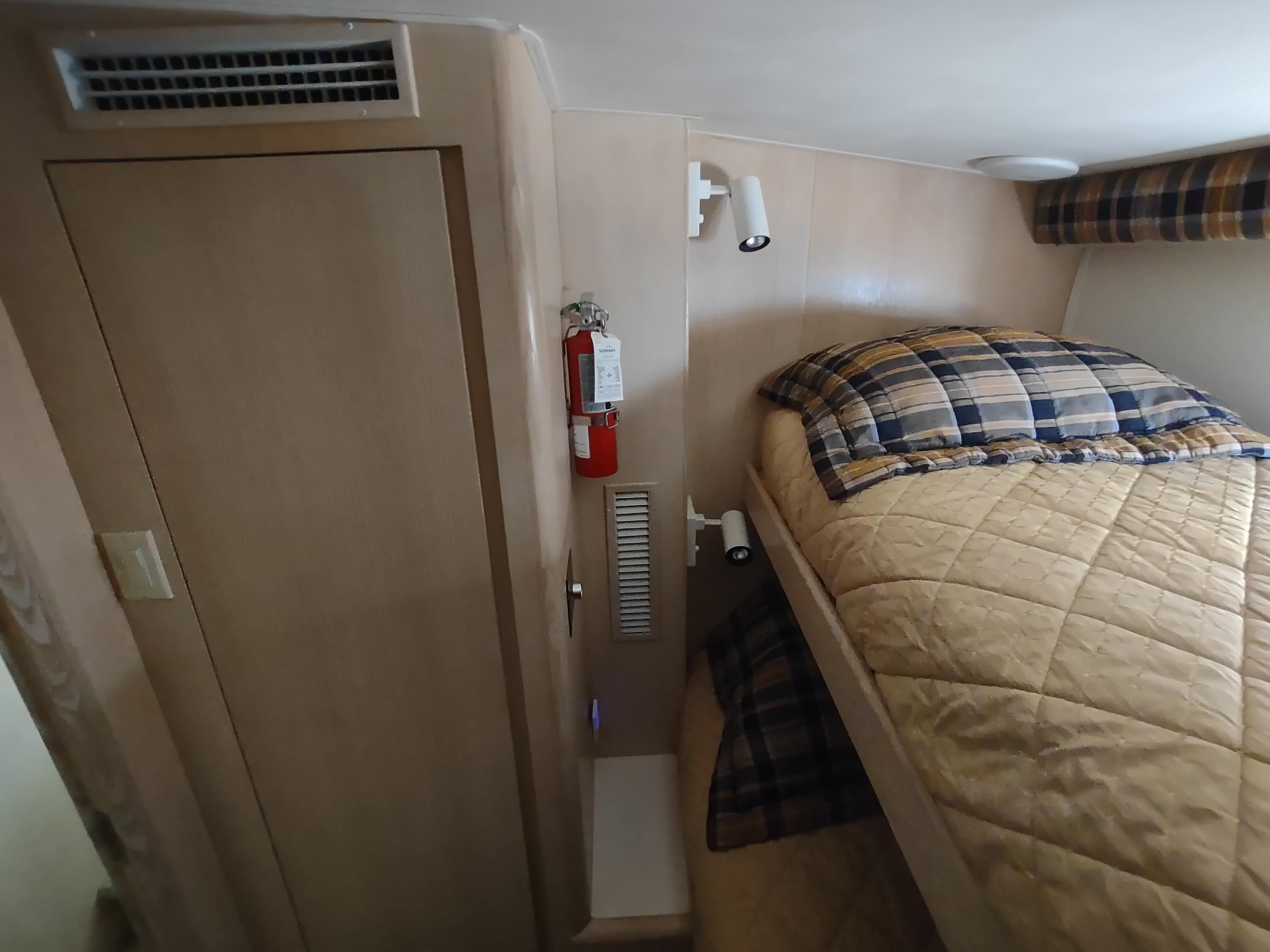 Hatteras-52 Cockpit Motor Yacht 1995 -OH-US-9363591 | Thumbnail