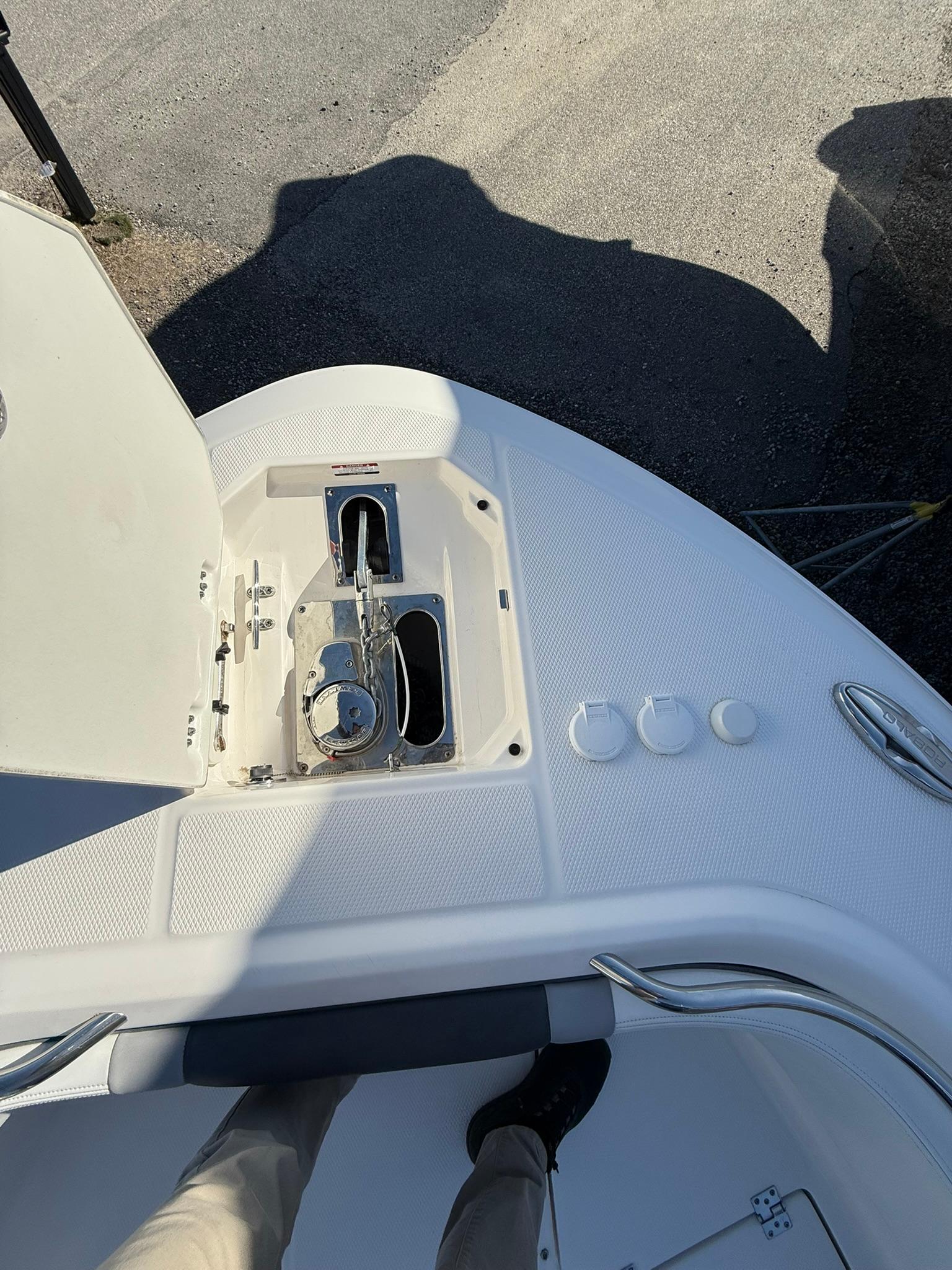 2019-robalo-r272-center-console-power-9753591-20250410073607659-1_XLARGE