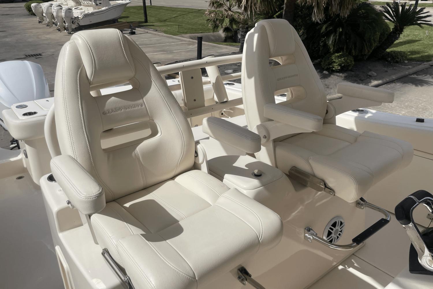 2020-grady-white-306-canyon-power-9713595-975419432-0-190320251407-16