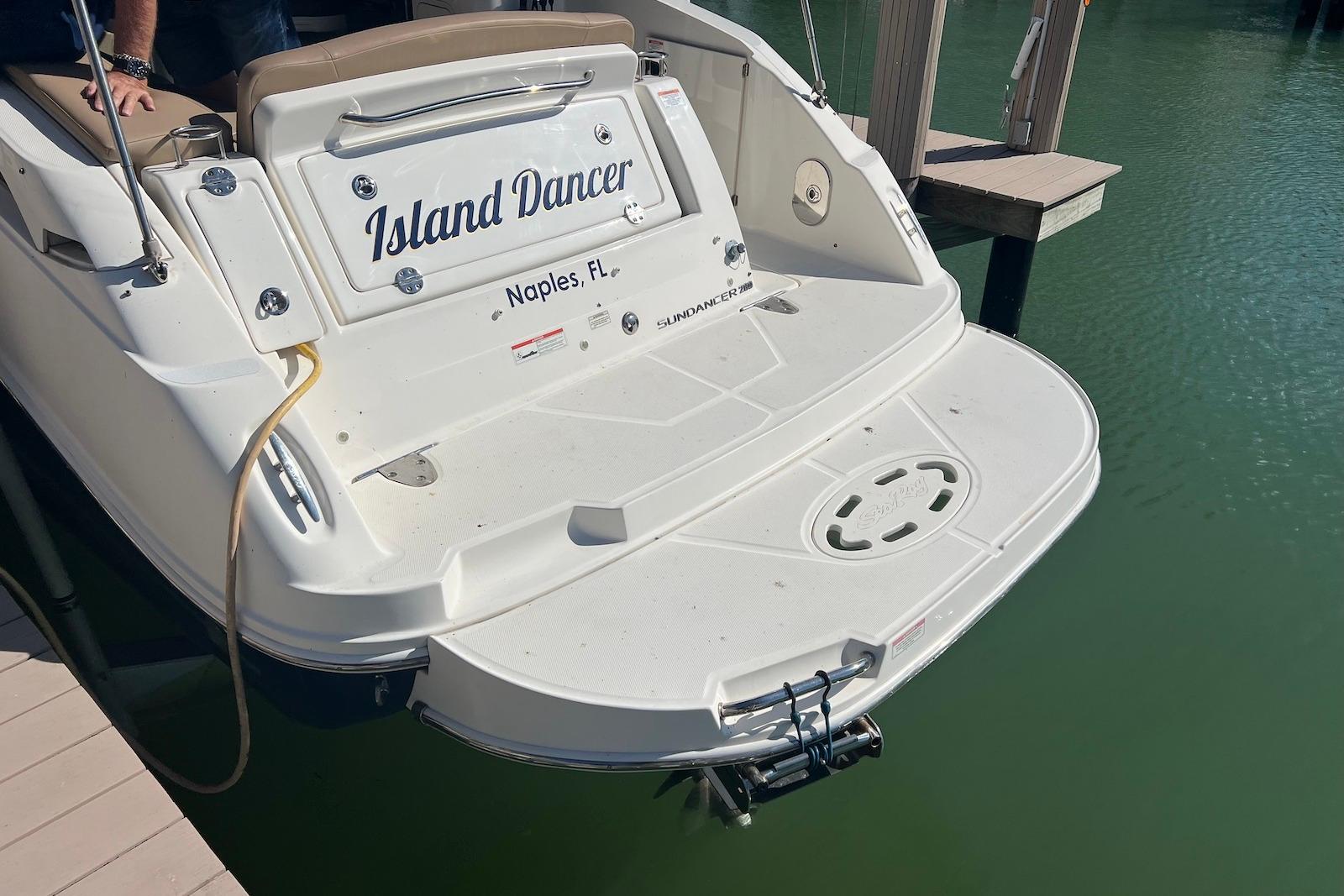 F 10537 PT Knot 10 Yacht Sales F 10537 PT Knot 10 Yacht Sales