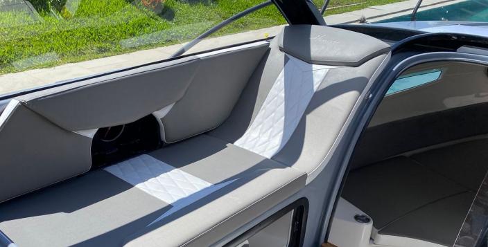 Hanover-305 Outboard Alpine Gray Ultimate Sport Edition 2025-Ready for Immediate Delivery FL-US-9663598 | Thumbnail
