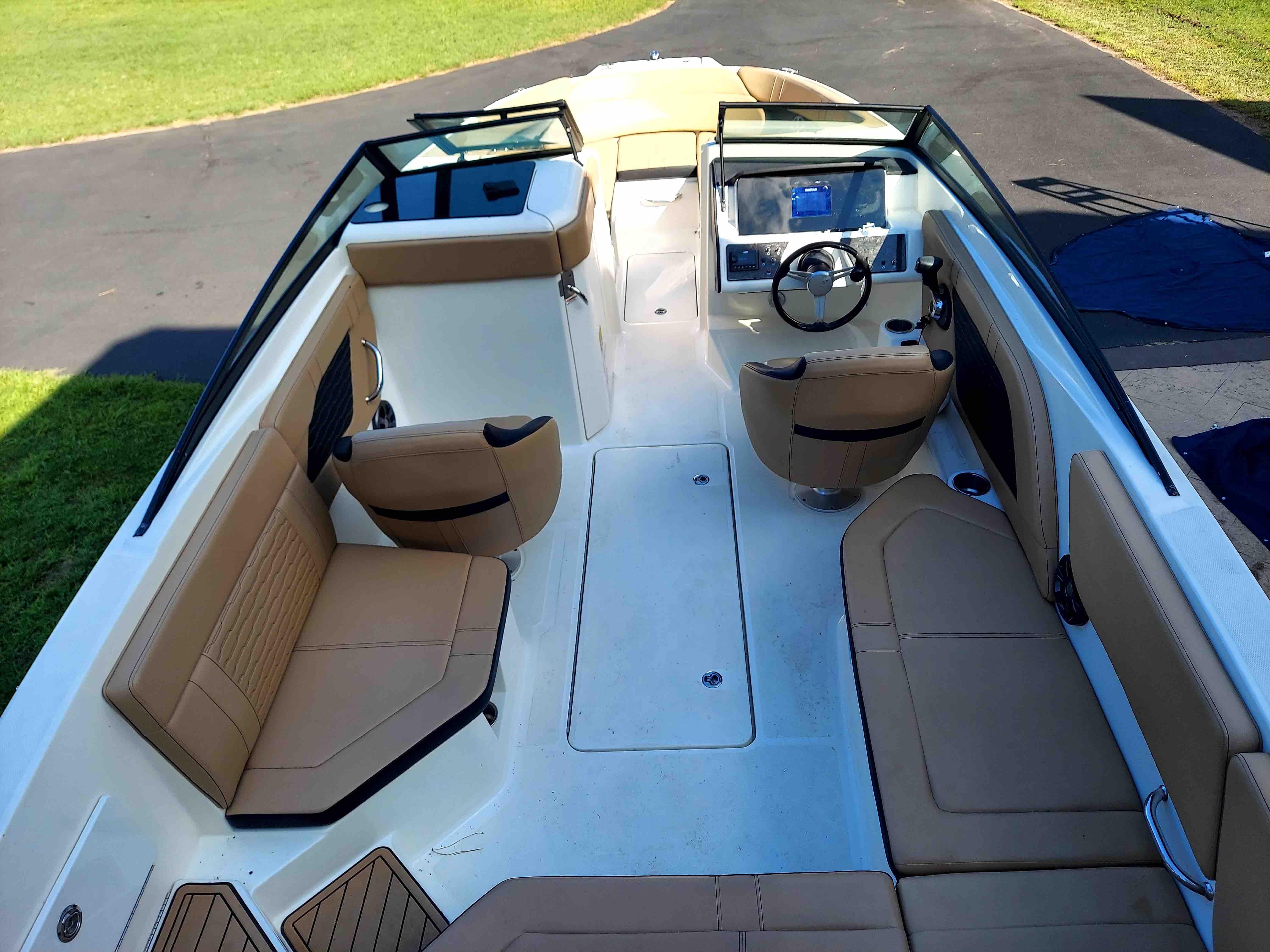 F 8514 KG Knot 10 Yacht Sales