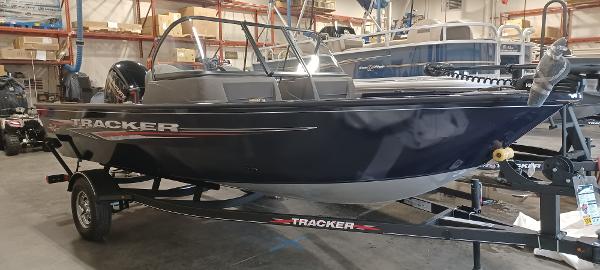 2022 Tracker Boats boat for sale, model of the boat is Pro Guide V-16 SC & Image # 1 of 73
