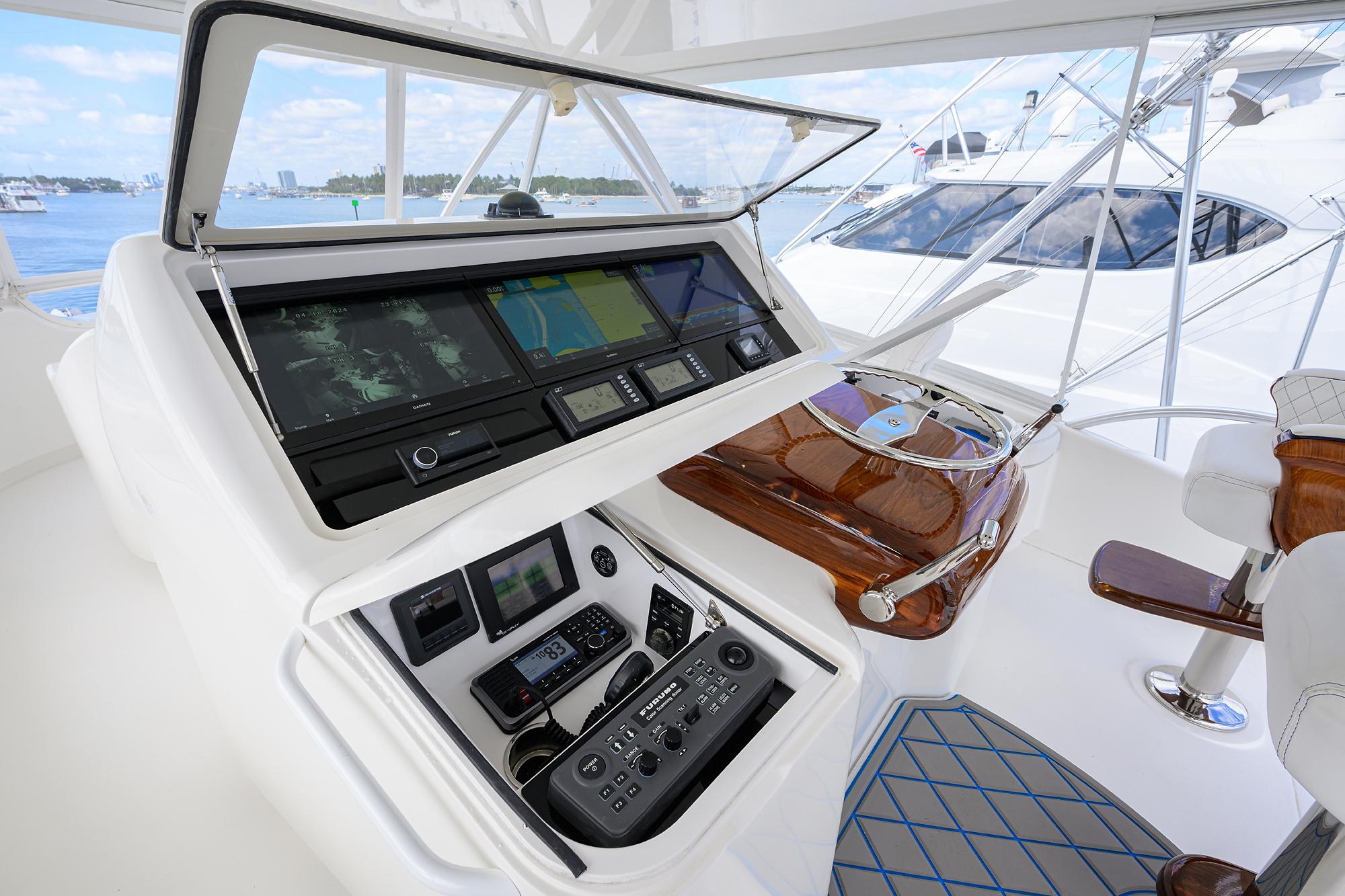 Just Chillin Yacht Photos Pics Viking 76 JUST CHILLIN - Helm Station Electronics