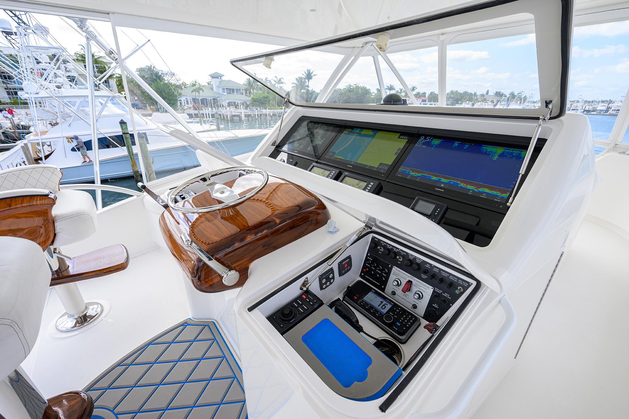 Just Chillin Yacht Photos Pics Viking 76 JUST CHILLIN - Helm Station Electronics