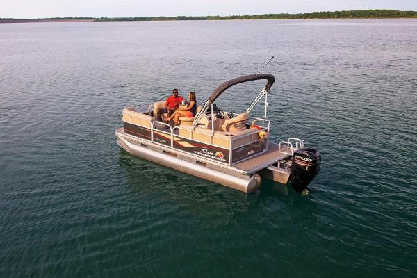2019 Sun Tracker boat for sale, model of the boat is Party Barge 18 DLX & Image # 9 of 23