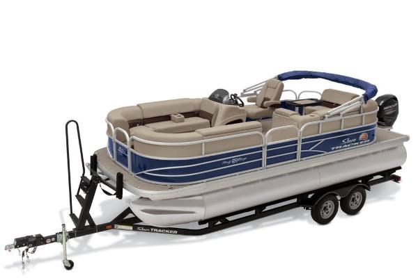 2019 Sun Tracker boat for sale, model of the boat is Party Barge 20 DLX & Image # 1 of 19
