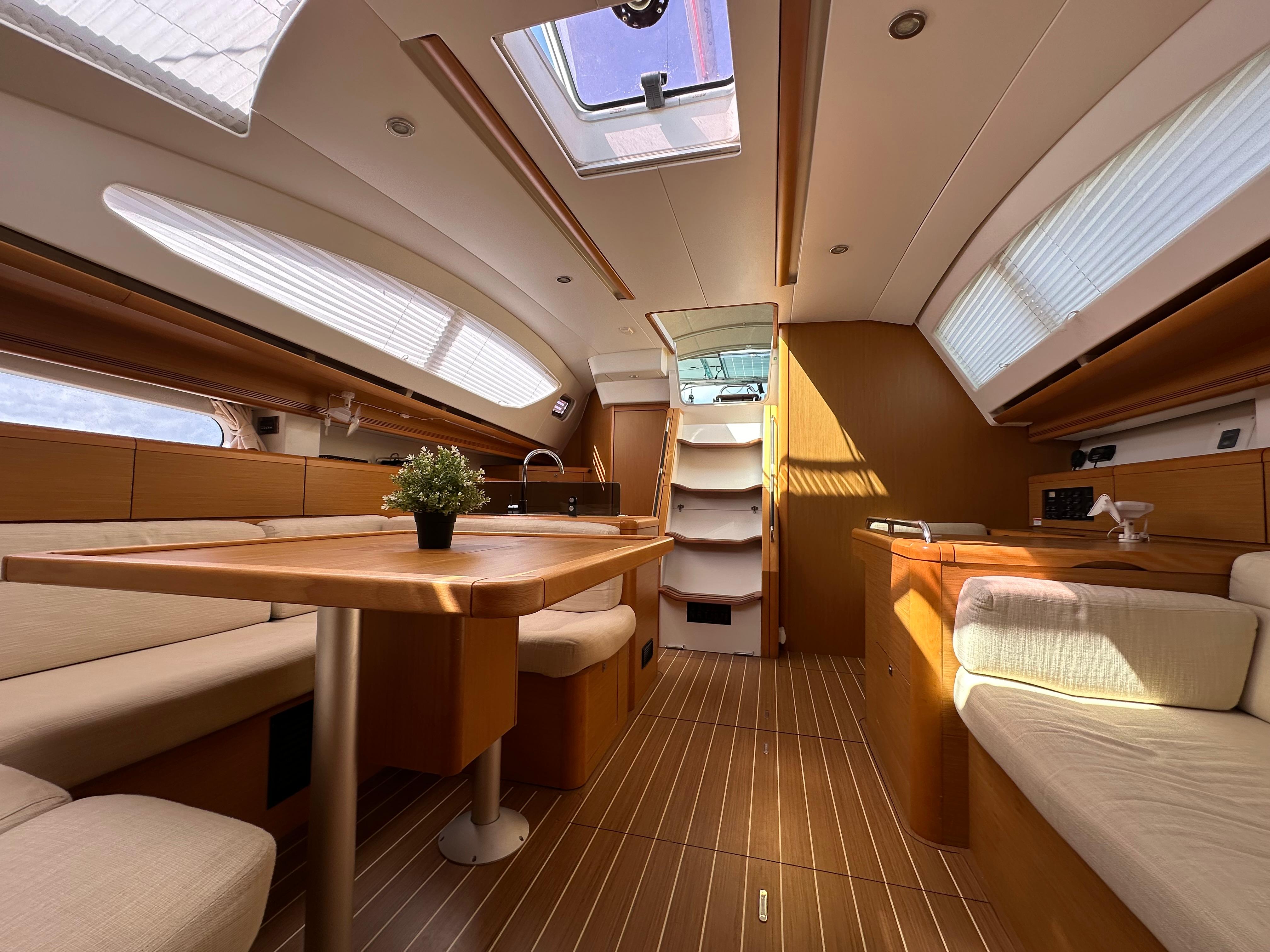 Jeanneau-Sun Odyssey 45 DS 2011-Point Final GD-9753619 | Thumbnail