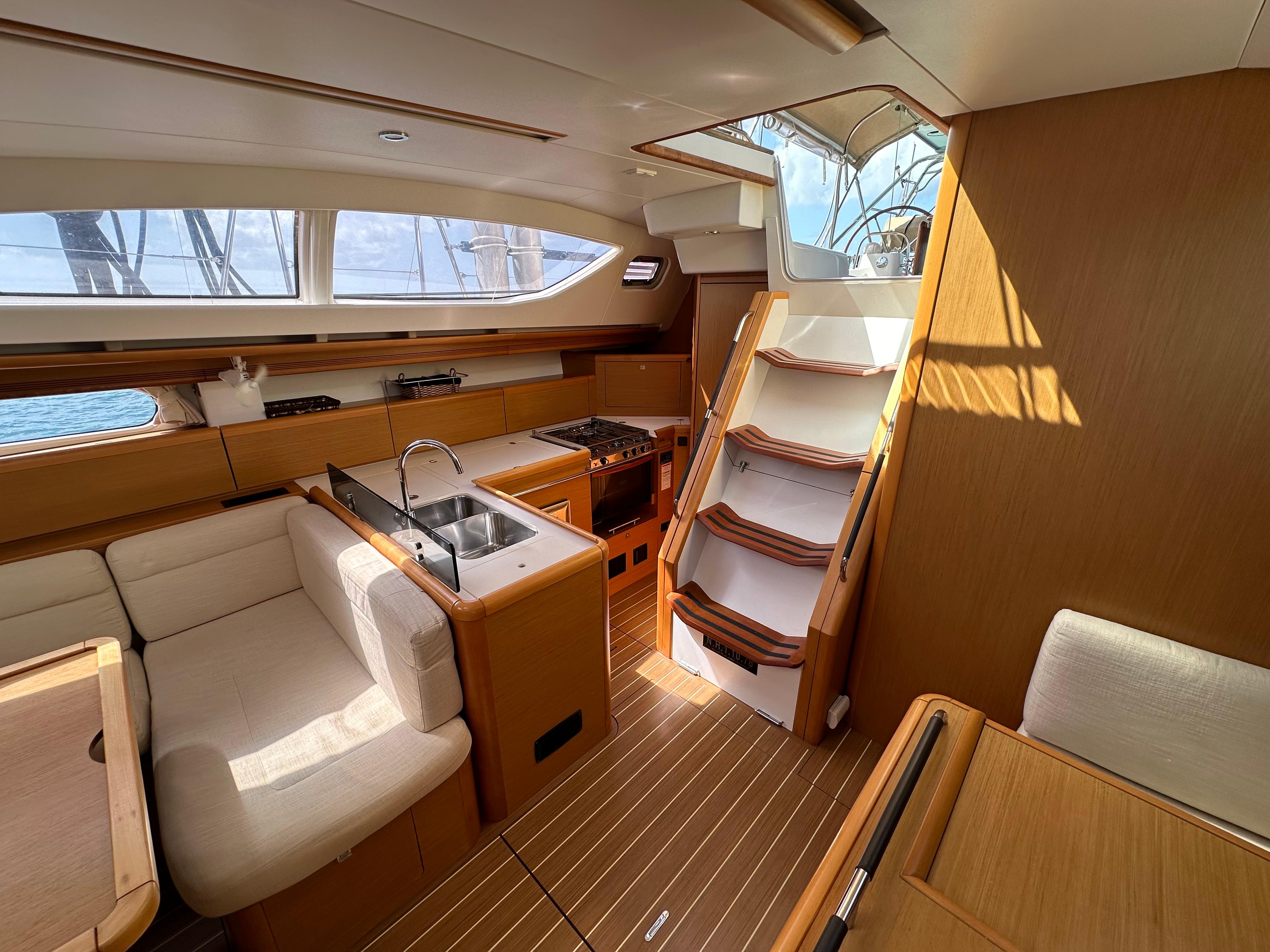 Jeanneau-Sun Odyssey 45 DS 2011-Point Final GD-9753619 | Thumbnail