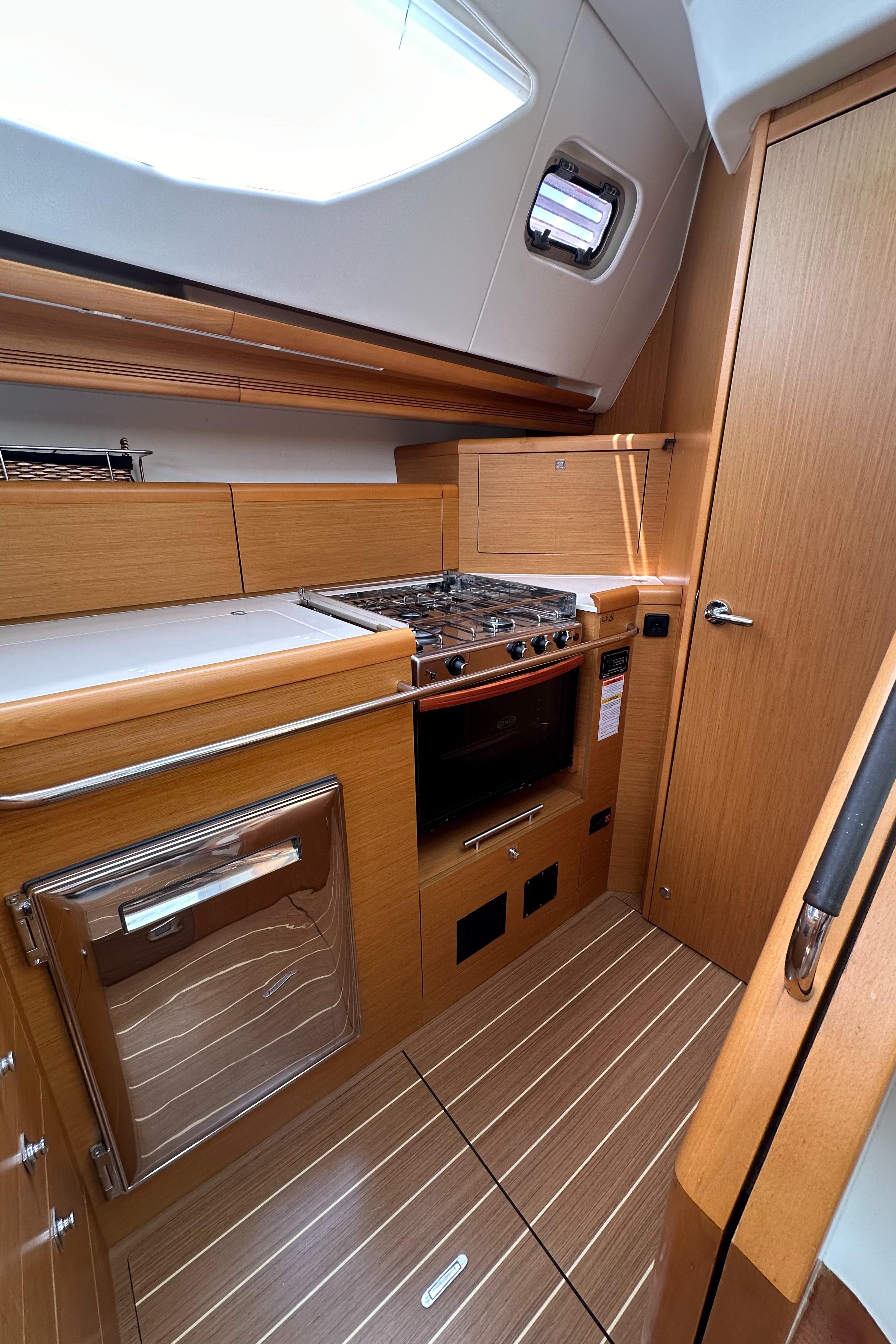 Jeanneau-Sun Odyssey 45 DS 2011-Point Final GD-9753619 | Thumbnail