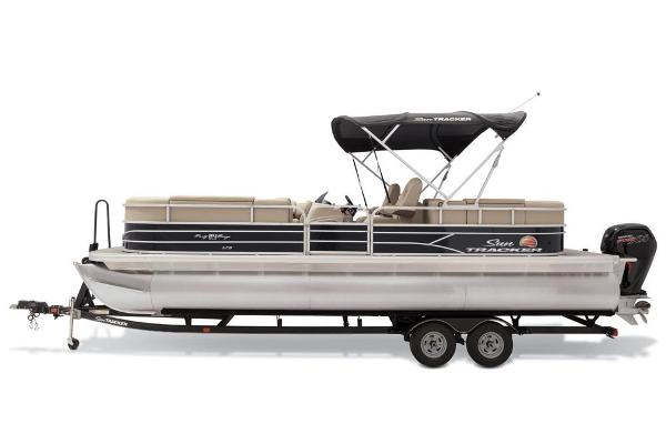 2019 Sun Tracker boat for sale, model of the boat is Party Barge 24 XP3 & Image # 6 of 21