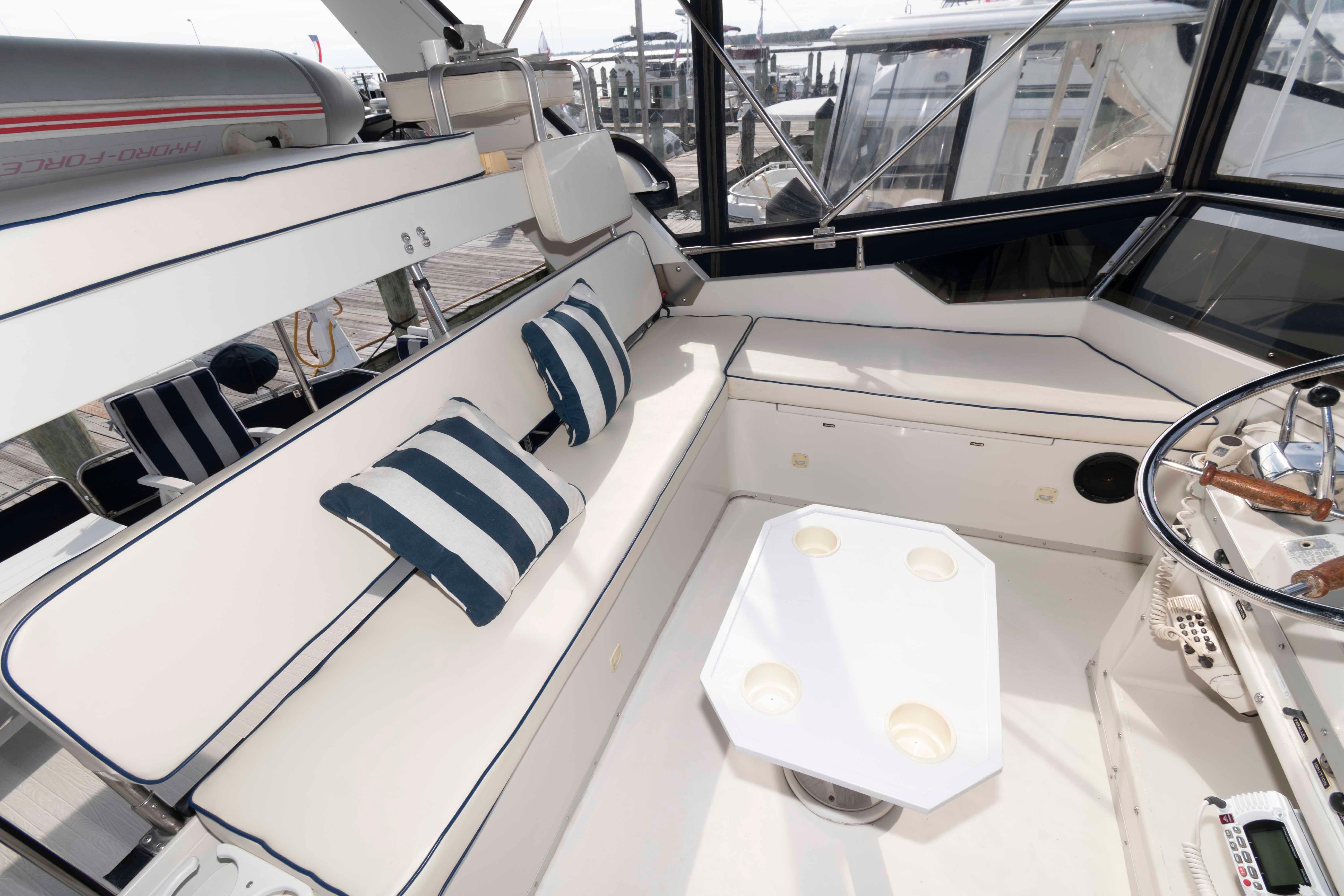 M 9703 TW Knot 10 Yacht Sales M 9703 TW Knot 10 Yacht Sales
