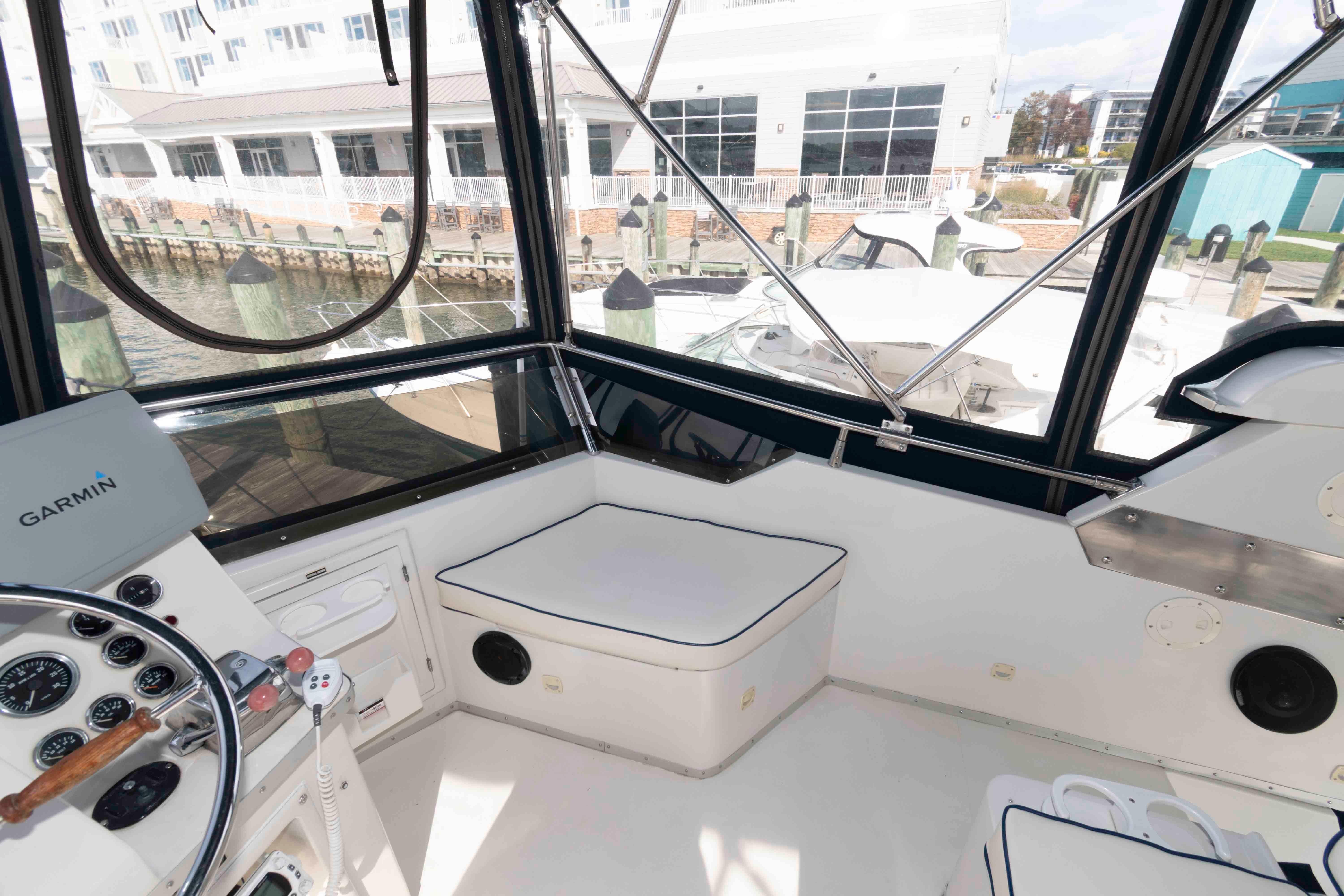 M 9703 TW Knot 10 Yacht Sales M 9703 TW Knot 10 Yacht Sales