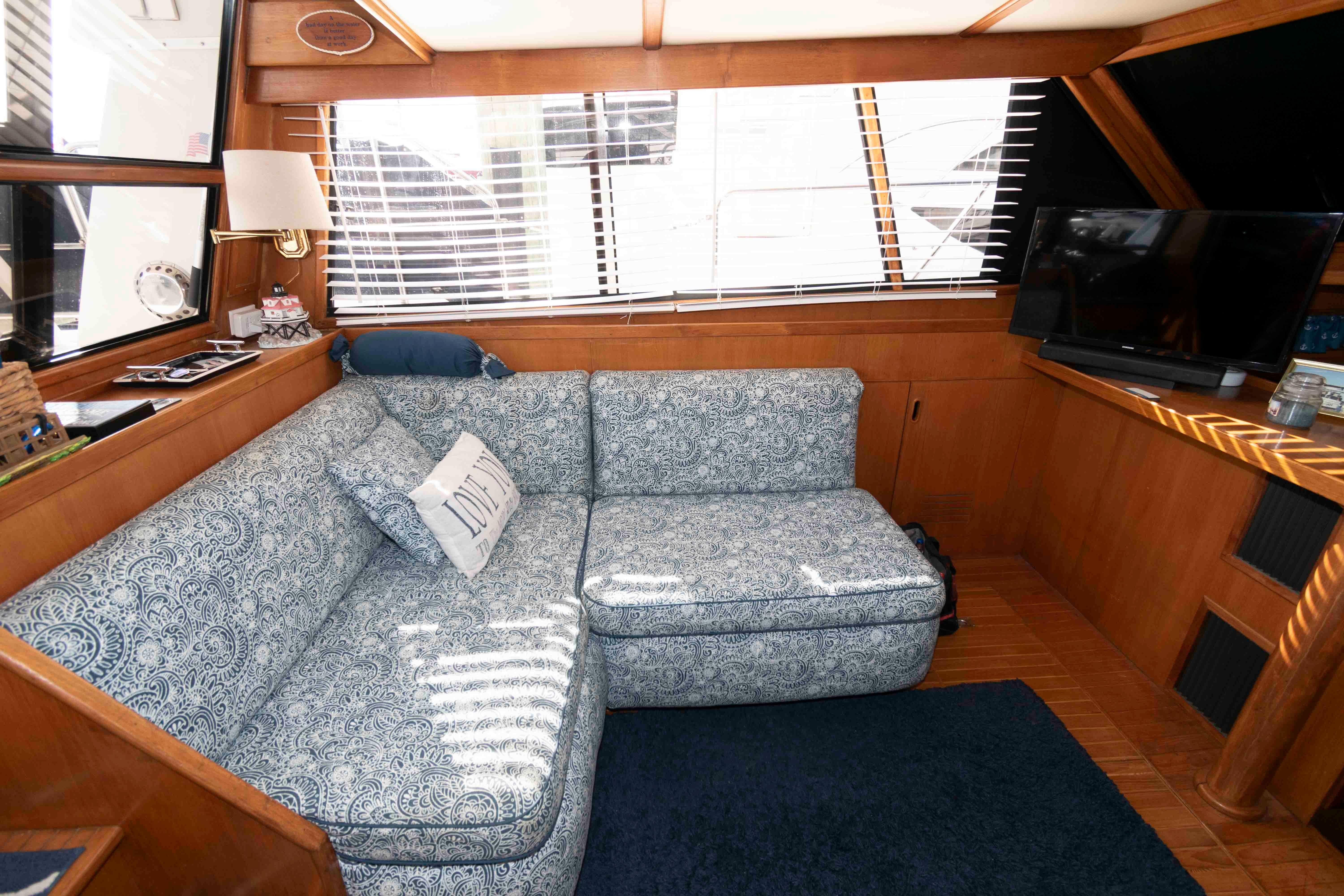M 9703 TW Knot 10 Yacht Sales M 9703 TW Knot 10 Yacht Sales