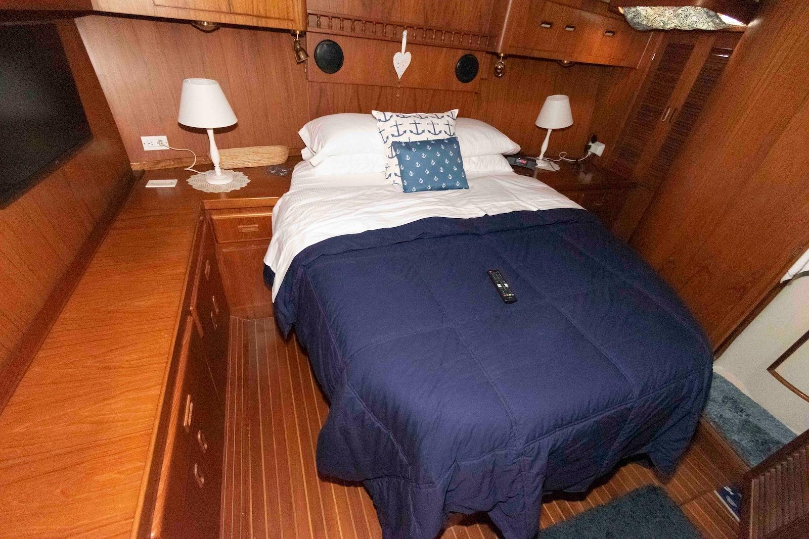 M 9703 TW Knot 10 Yacht Sales M 9703 TW Knot 10 Yacht Sales