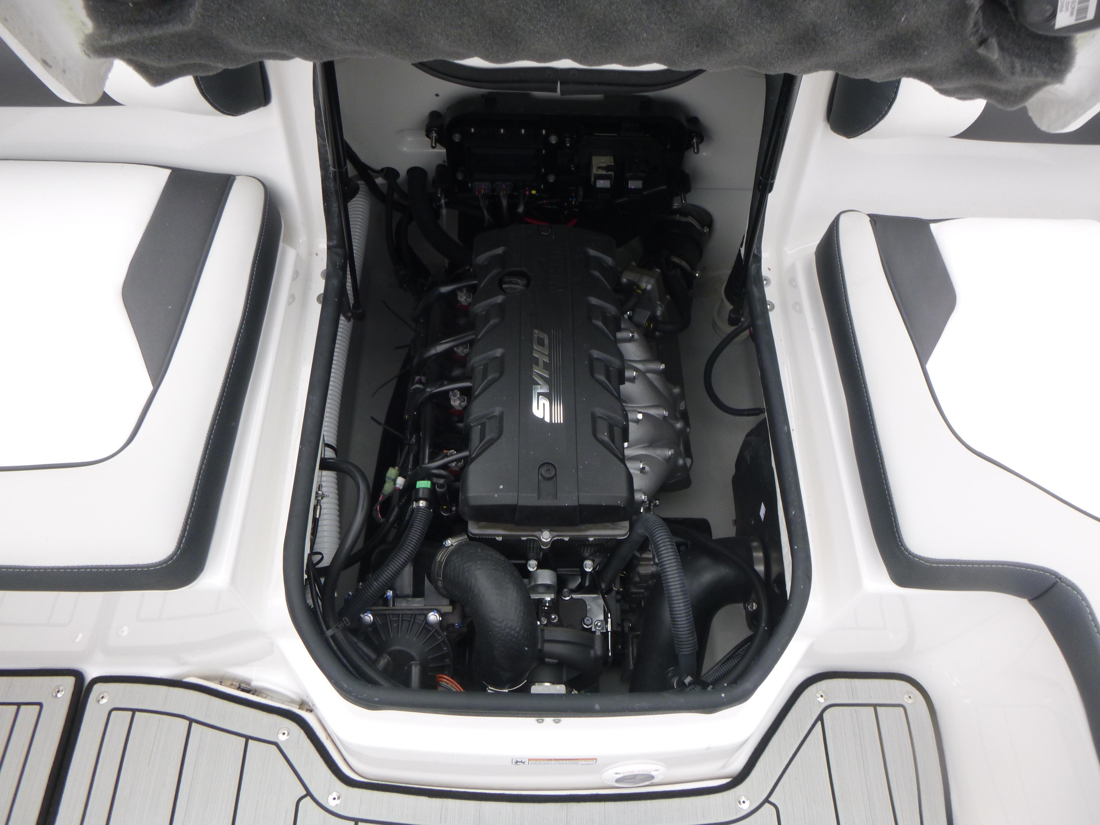 2025 Yamaha Boats 195S Gallery