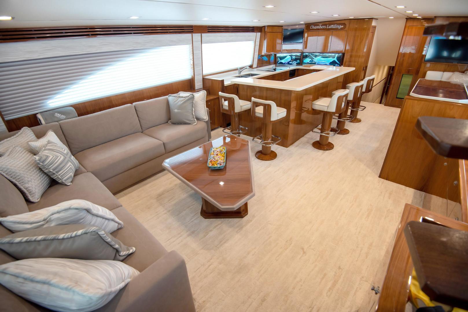 2022 80 Viking Skybridge Salon