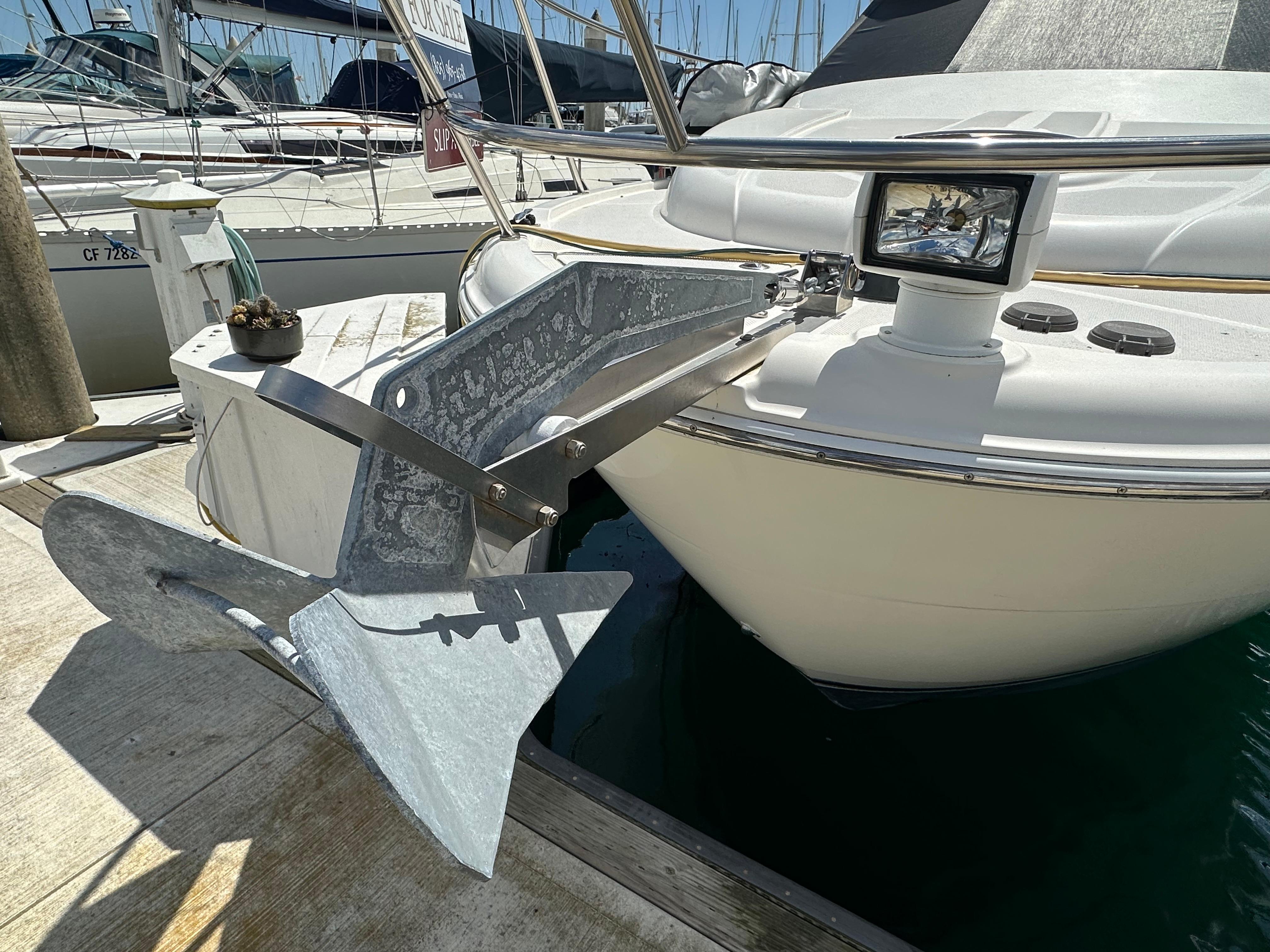 Bow Anchor & Flood Light
