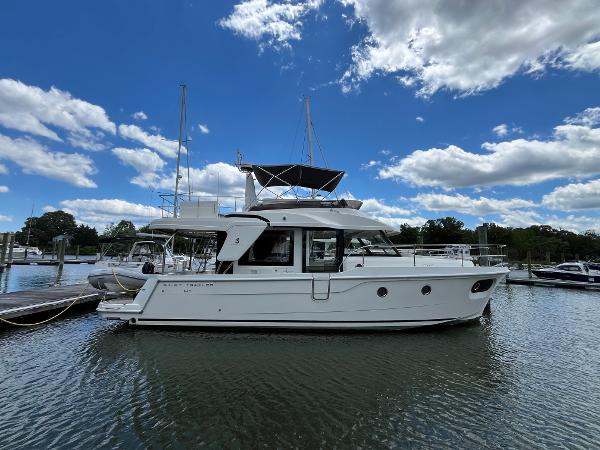 2023 Beneteau Swift Trawler 41 Fly
