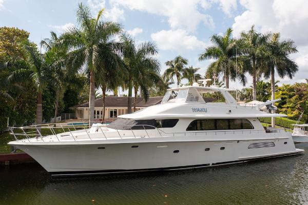 2004 Cheoy Lee 84 Bravo Flybridge