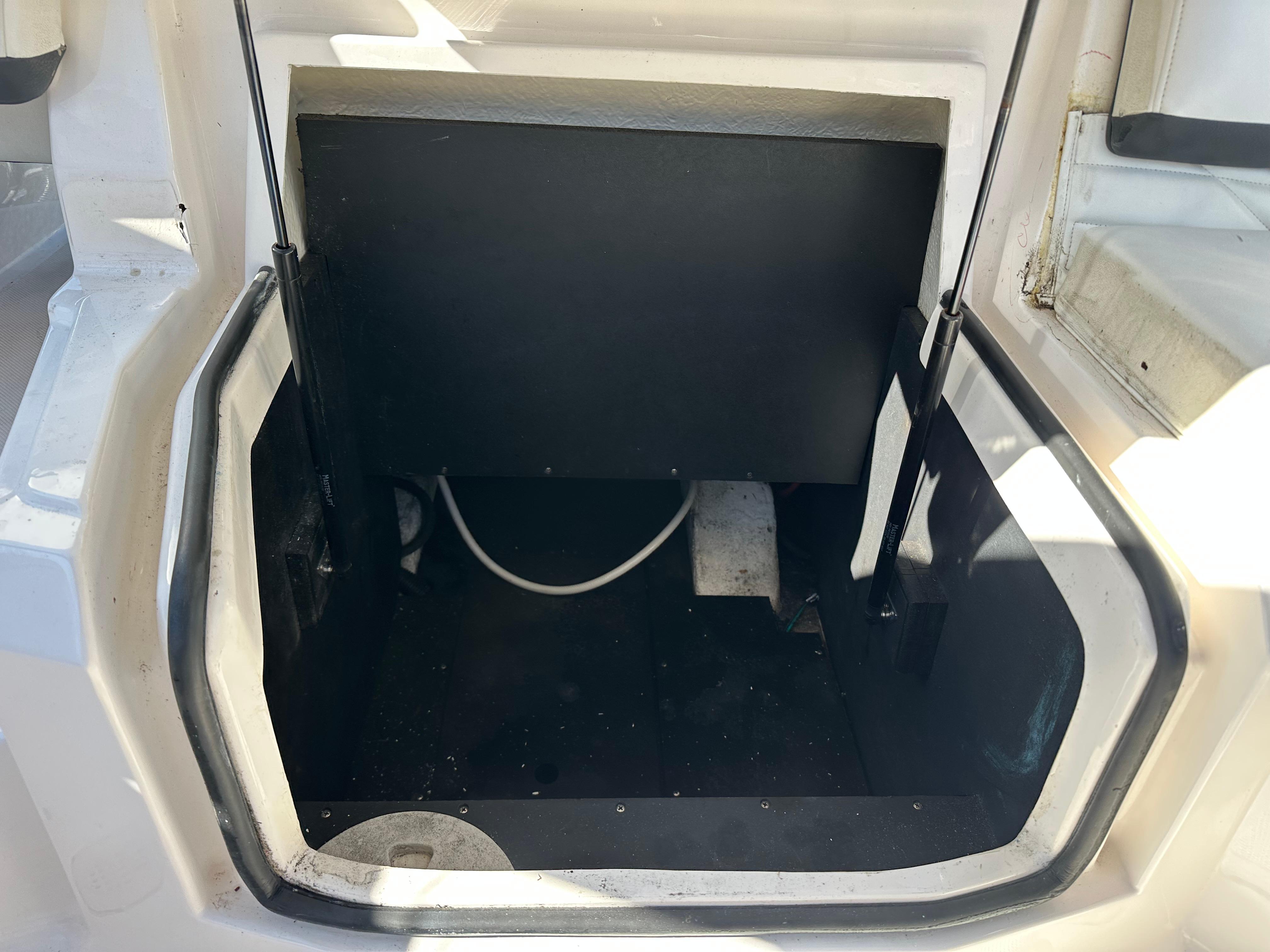 2018 Regal 23 OBX-17