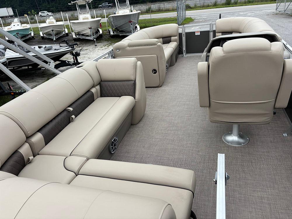 2025 Sun Tracker Party Barge 20 DLX with spacious seating and modern design.