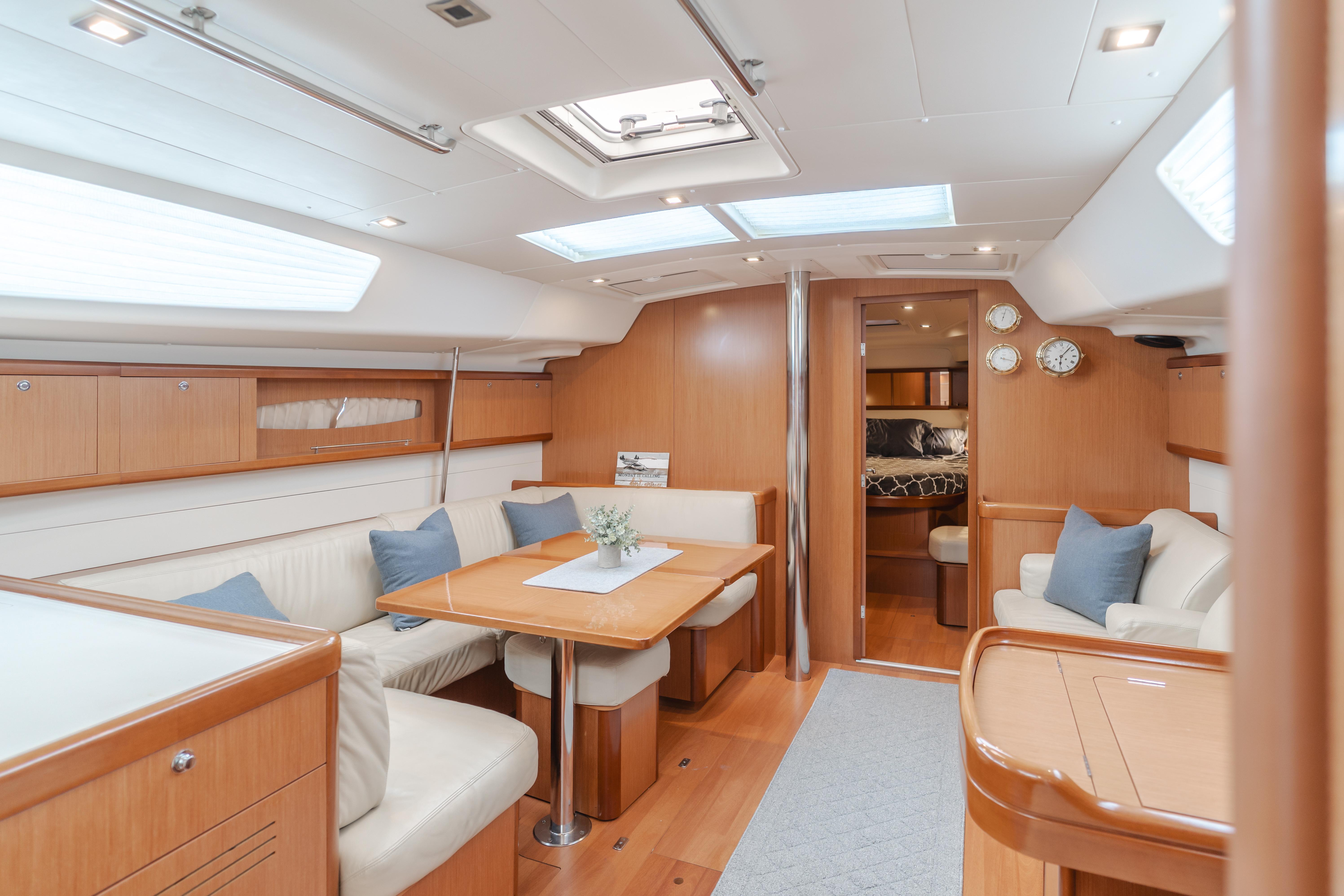 Yacht Photos Pics