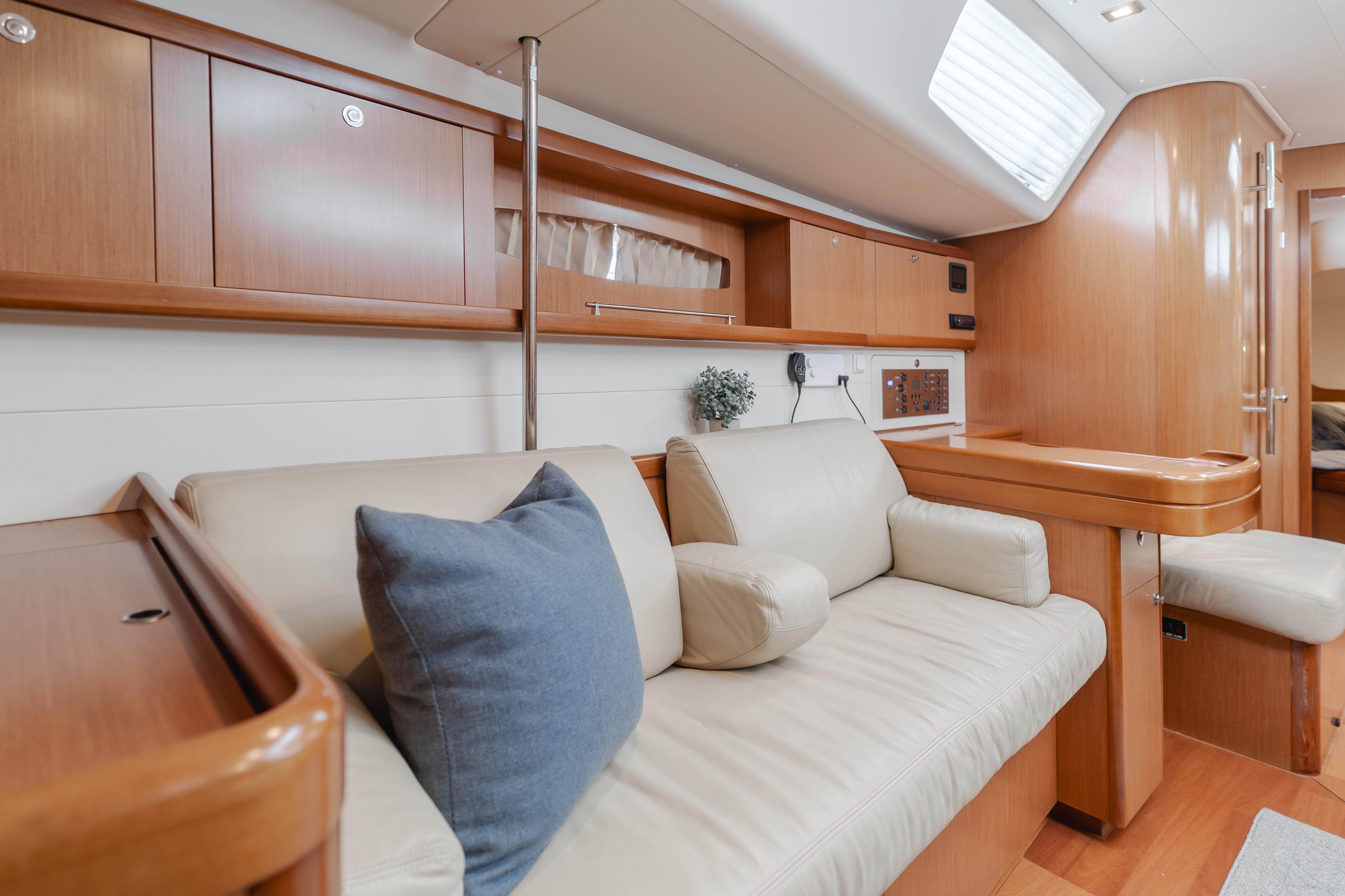 Yacht Photos Pics