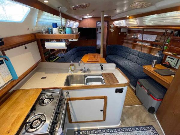 38' Catalina, Listing Number 100914725, Image No. 4