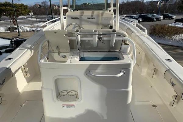 2016 Mako boat for sale, model of the boat is 284CC & Image # 14 of 24