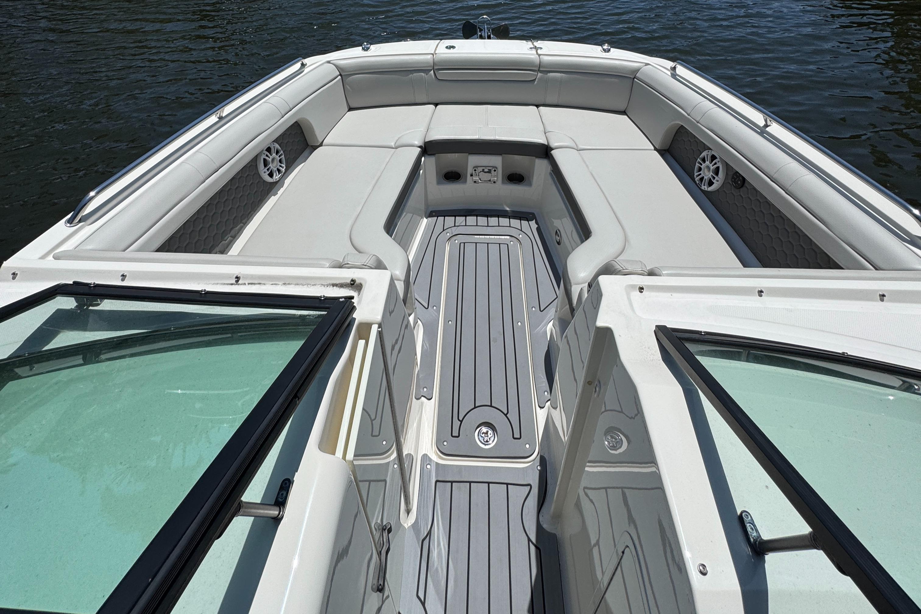 2021-sea-ray-sdx-290-outboard-power-9793648-20250514090039861-1_XLARGE