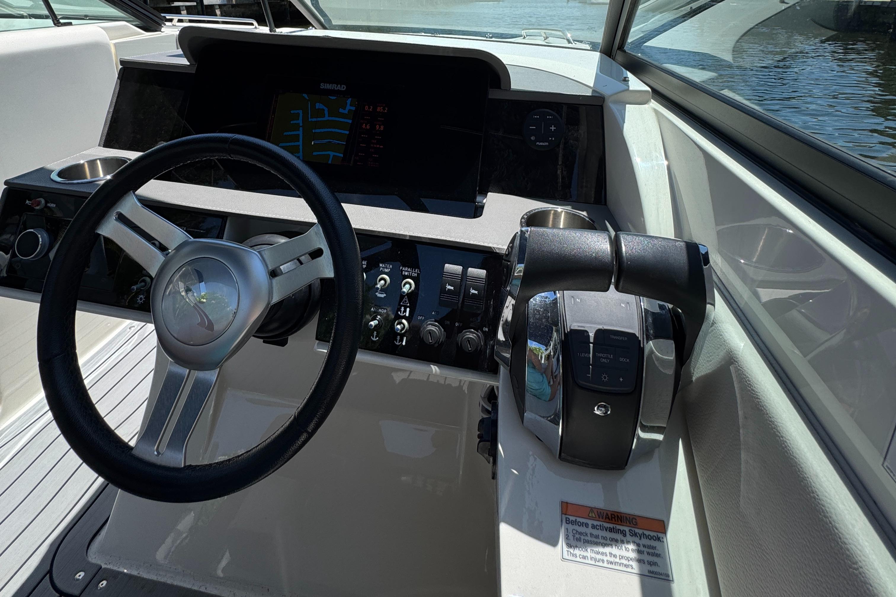 2021-sea-ray-sdx-290-outboard-power-9793648-20250514090057917-1_XLARGE