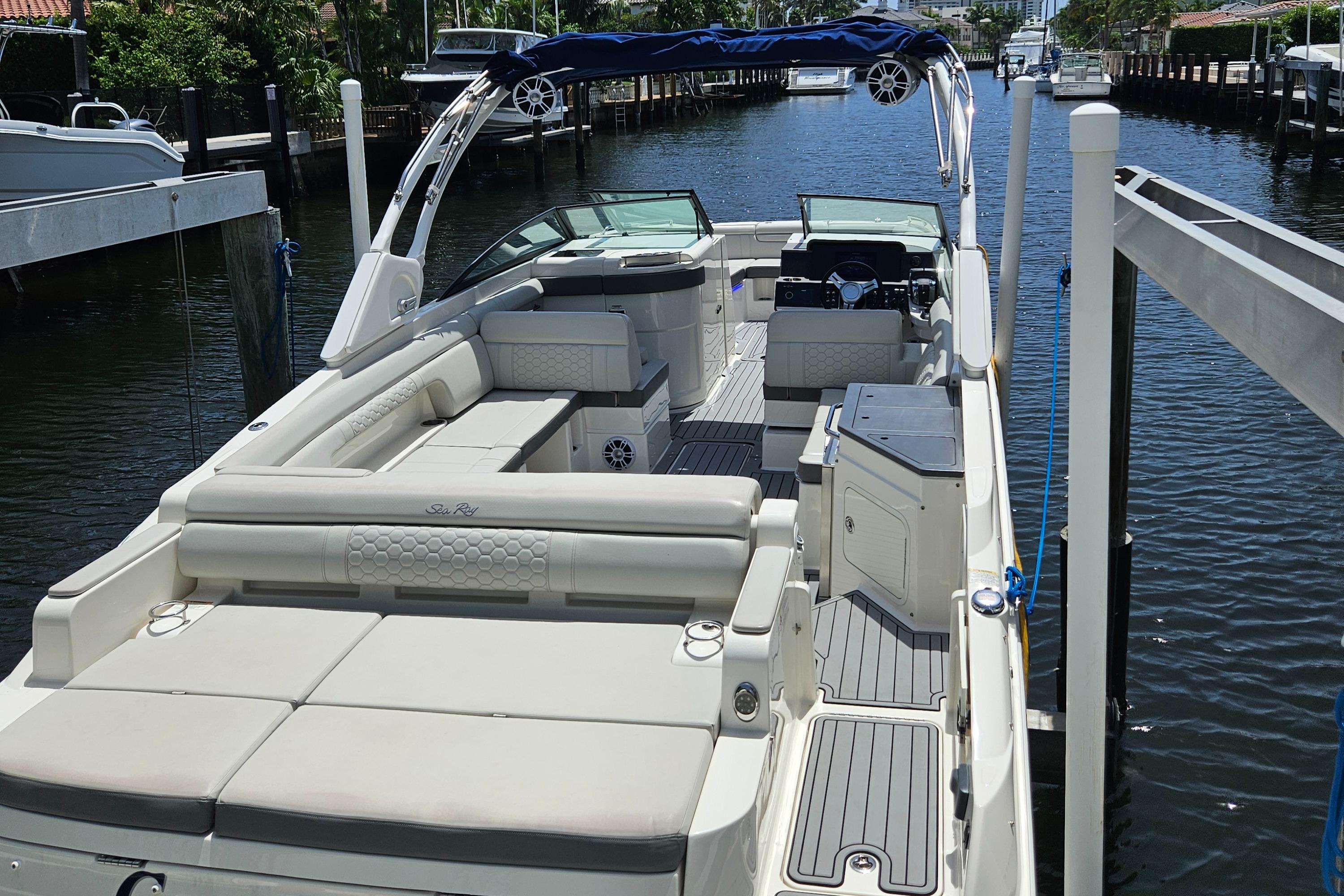 2021-sea-ray-sdx-290-outboard-power-9793648-20250612071738261-1_XLARGE