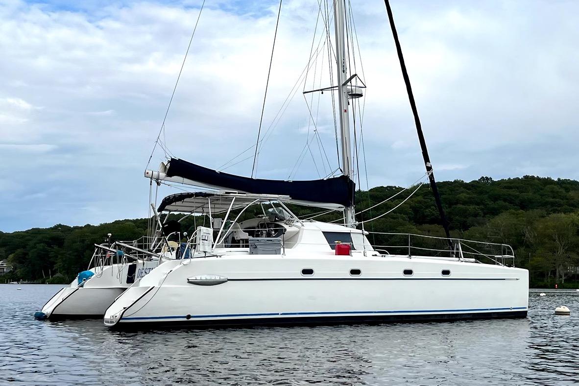 2000 Fountaine Pajot