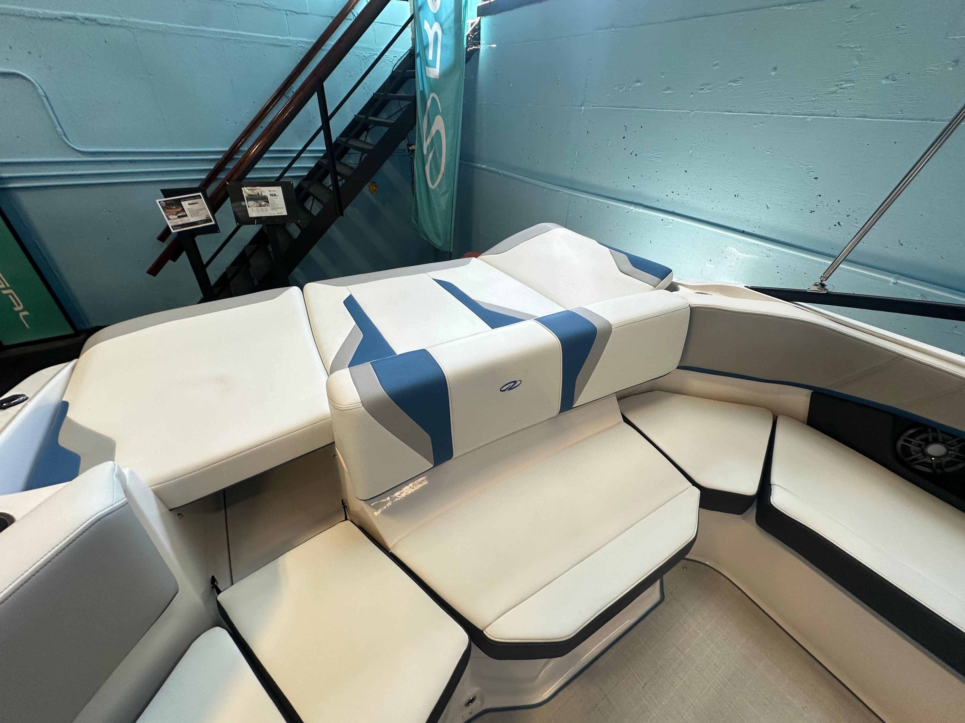 2025 Regal 2000ES Bowrider-9