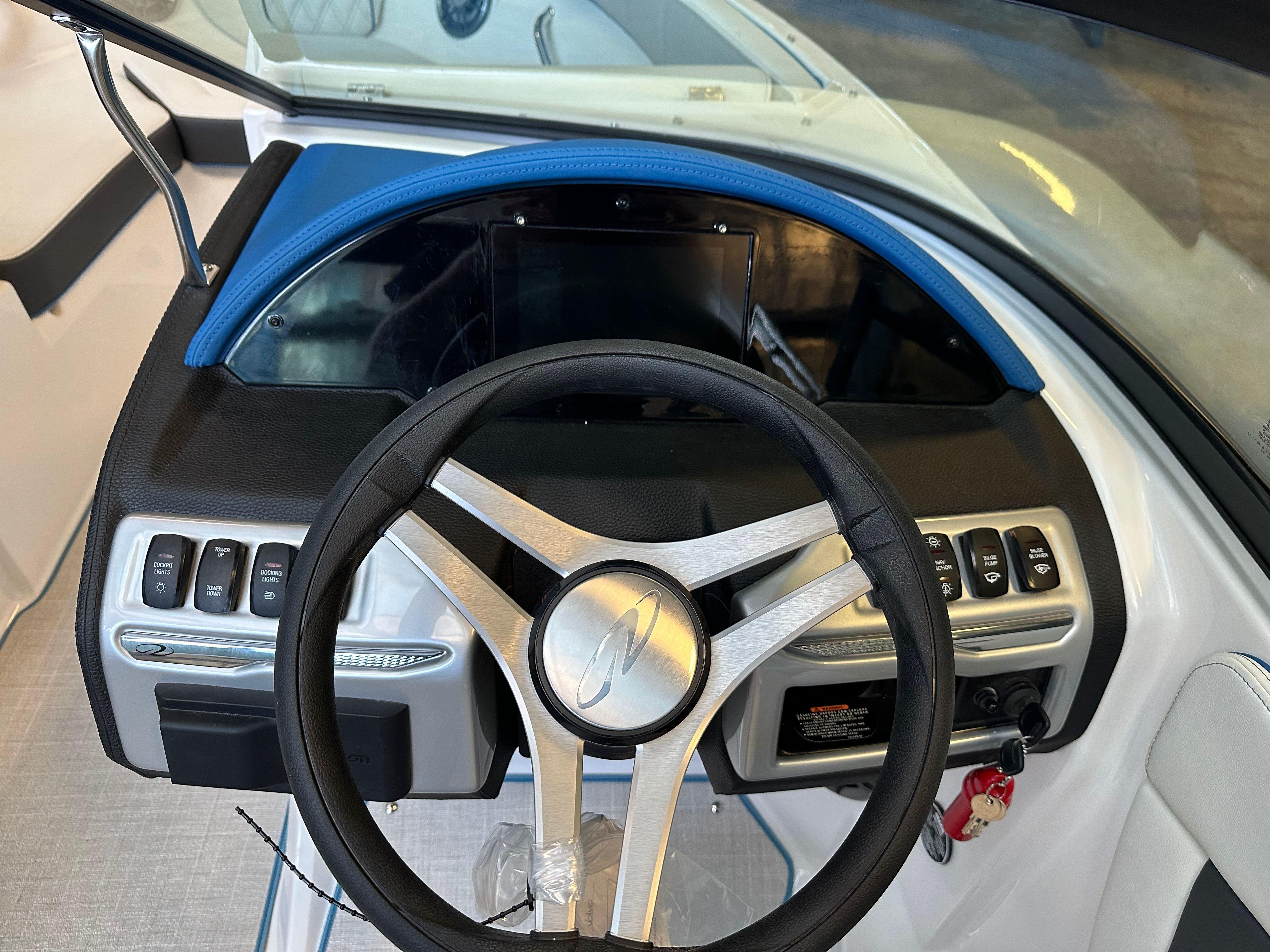 2025 Regal 2000ES Bowrider-13