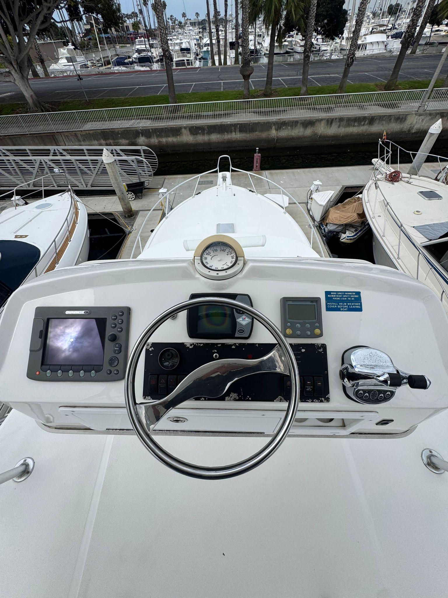 2007-luhrs-41-express-power-9773661-20250529121232115-1_XLARGE