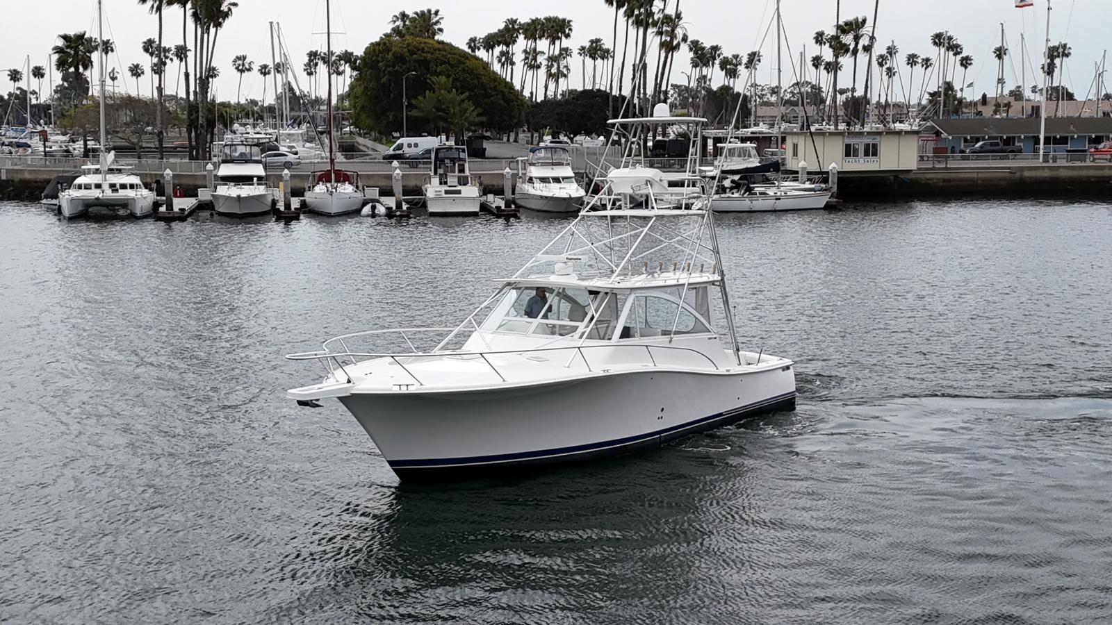 2007-luhrs-41-express-power-9773661-20250529121405906-1_XLARGE