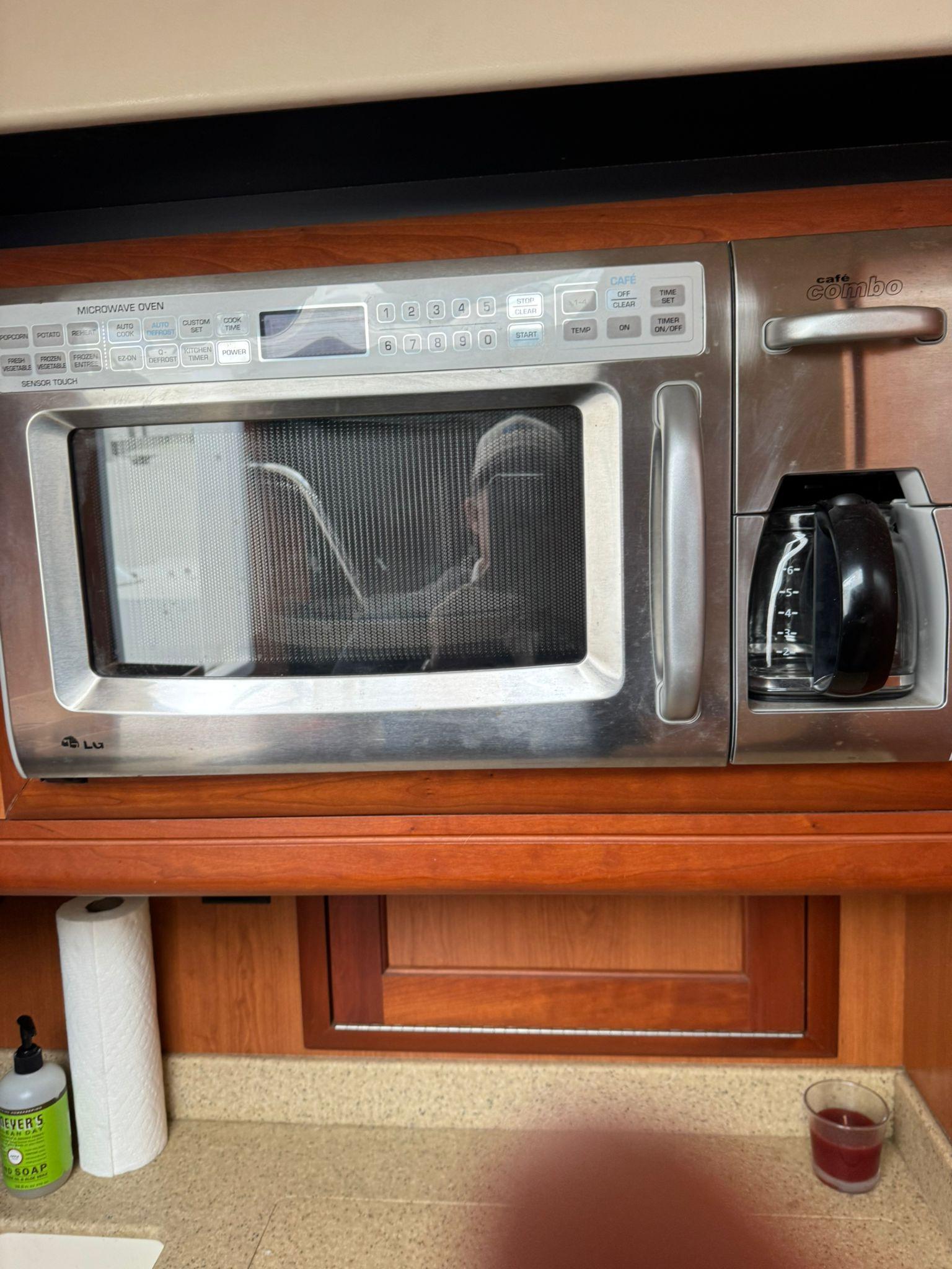2007-luhrs-41-express-power-9773661-20250529121528558-1_XLARGE