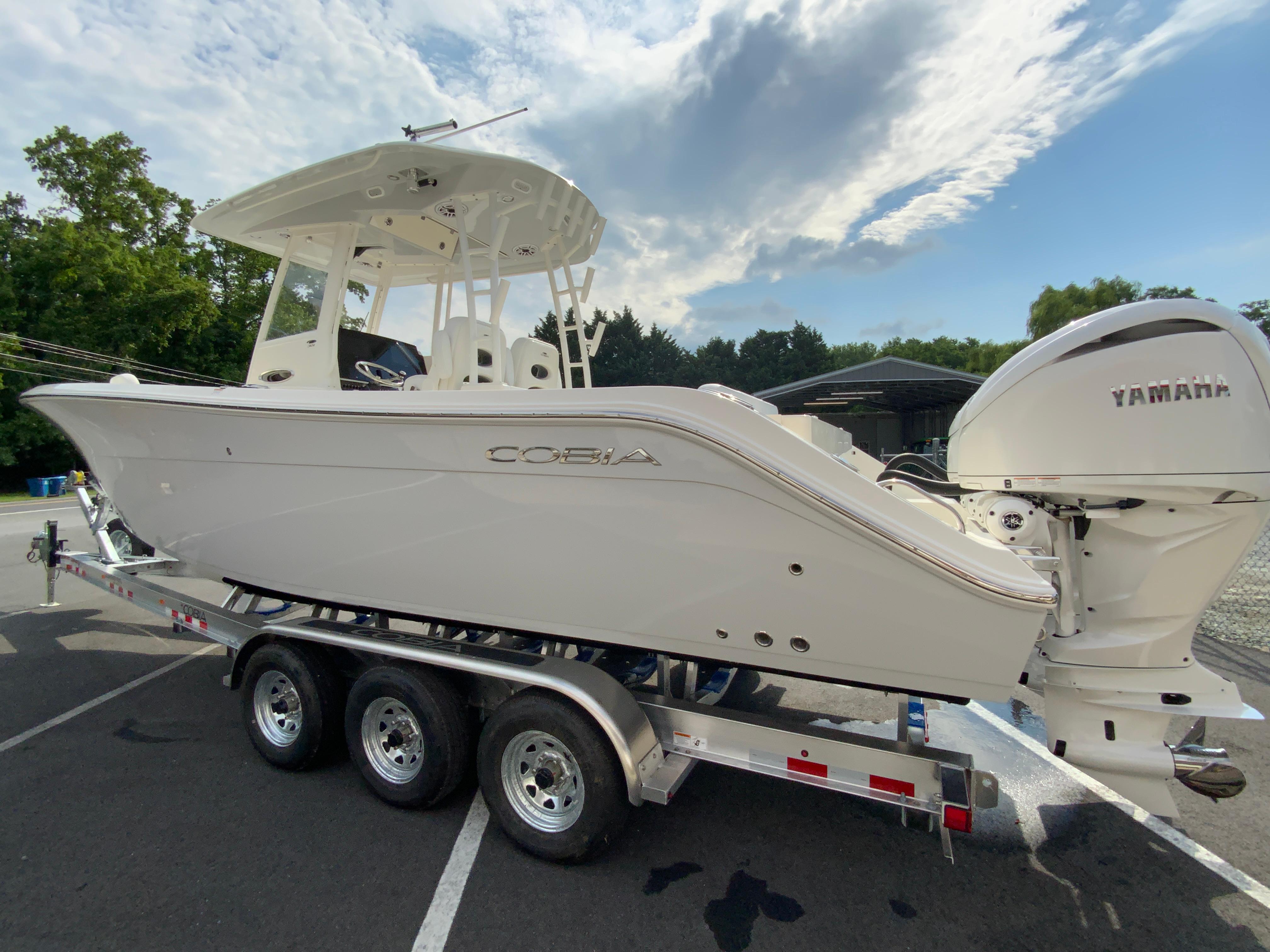 2024 Cobia 301 Center Console-11