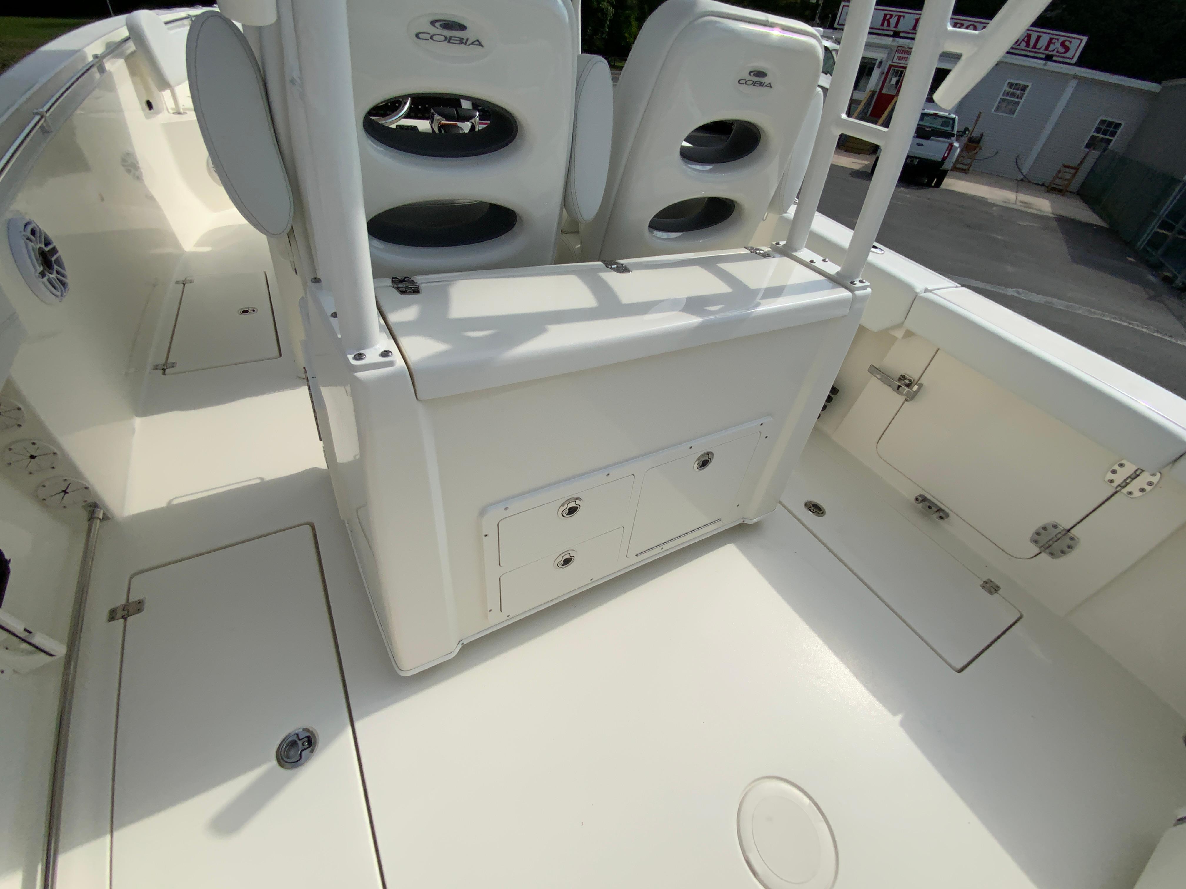 2024 Cobia 301 Center Console-46