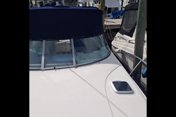 Rinker 312 Fiesta Vee video